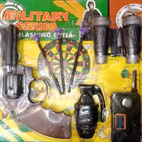 ست تفنگ پلیس تیر پران همراه لوازم بیسیم، دوربین و نارنجک آتا