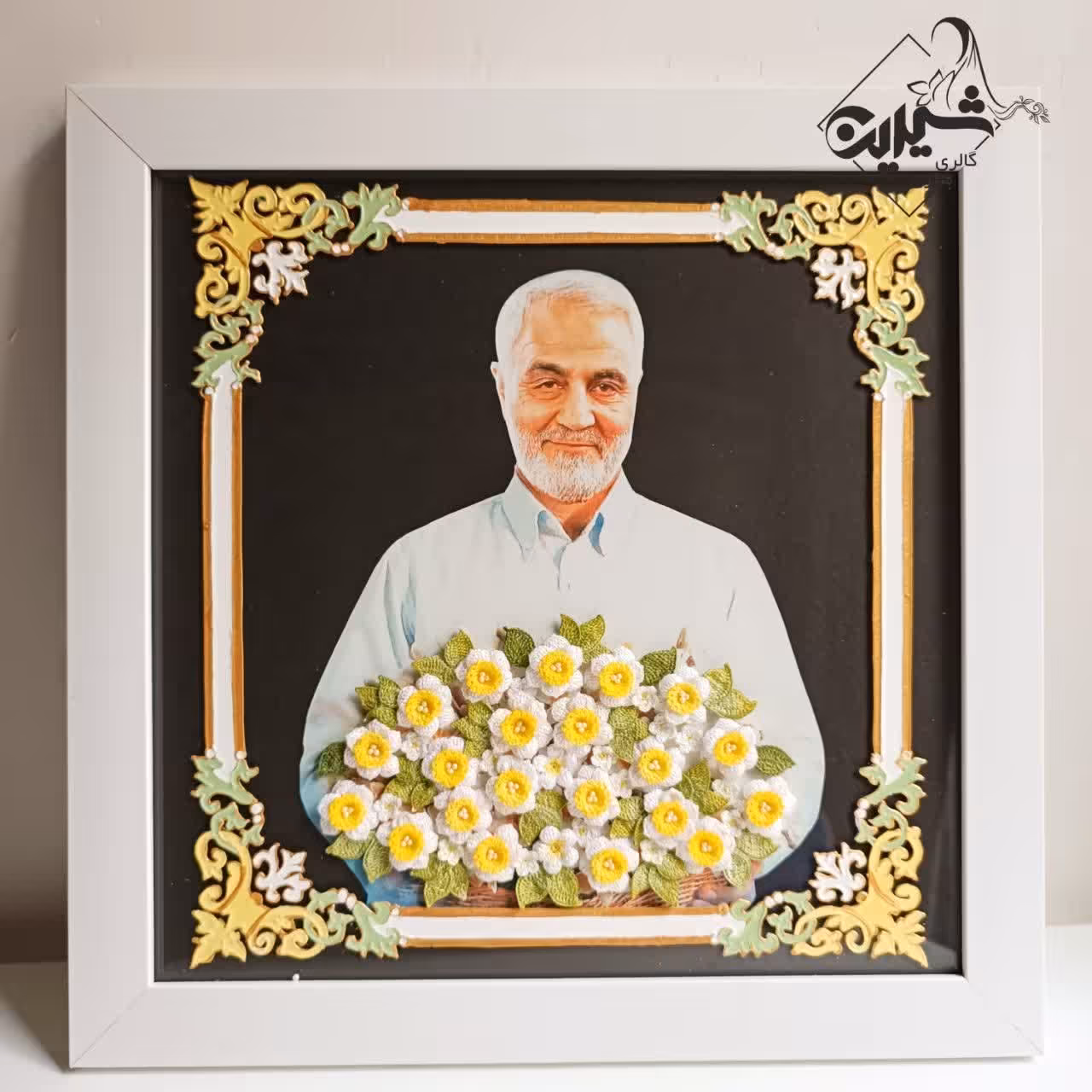 تابلوی ویترای تلفیق با بافت مینیاتوری عکس سردار شهید سلیمانی 