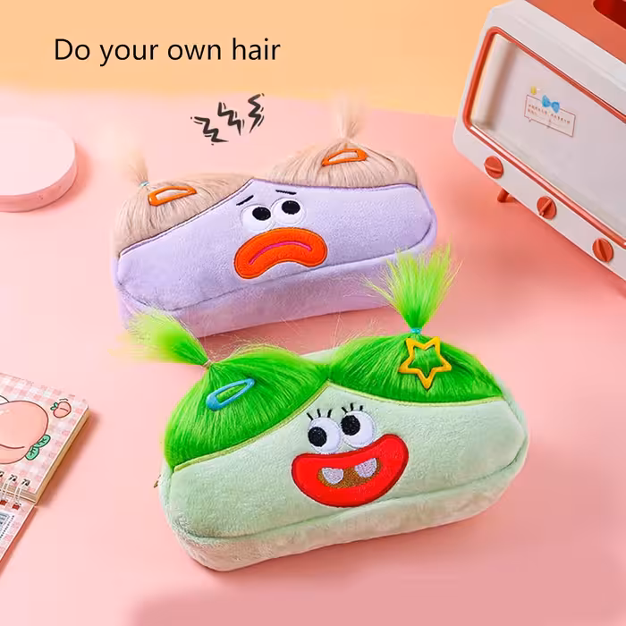 جامدادی پولیشی مو دار به همراه شانه و گل سر