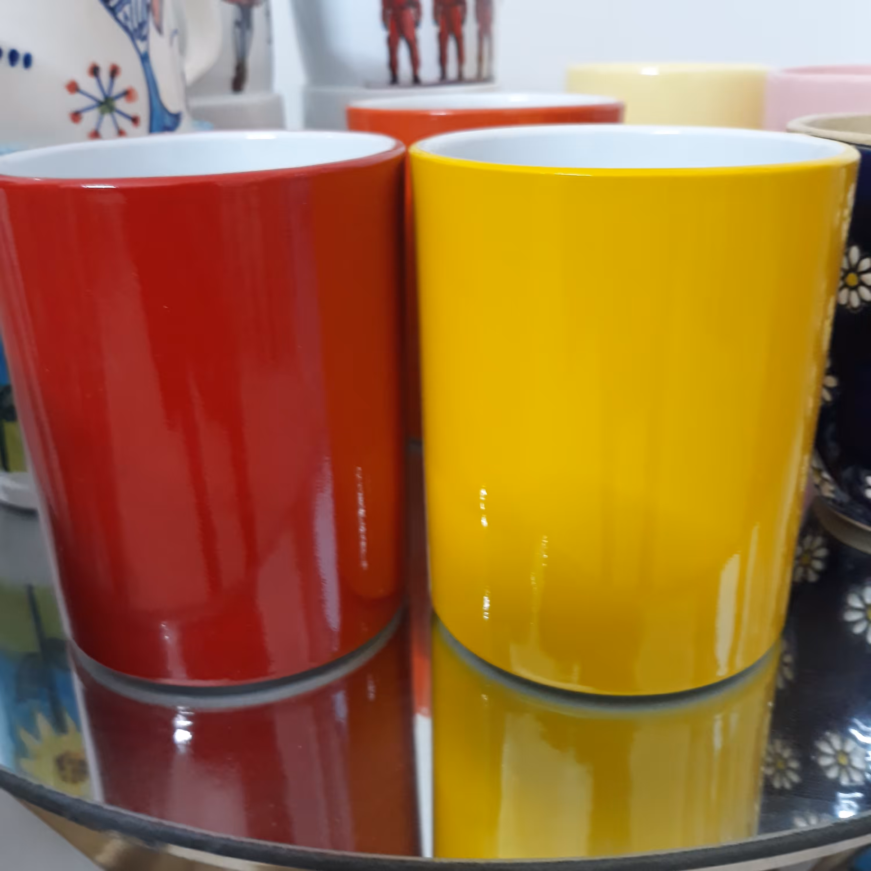 لیوان مقصود رنگی در 5 رنگ متفاوت