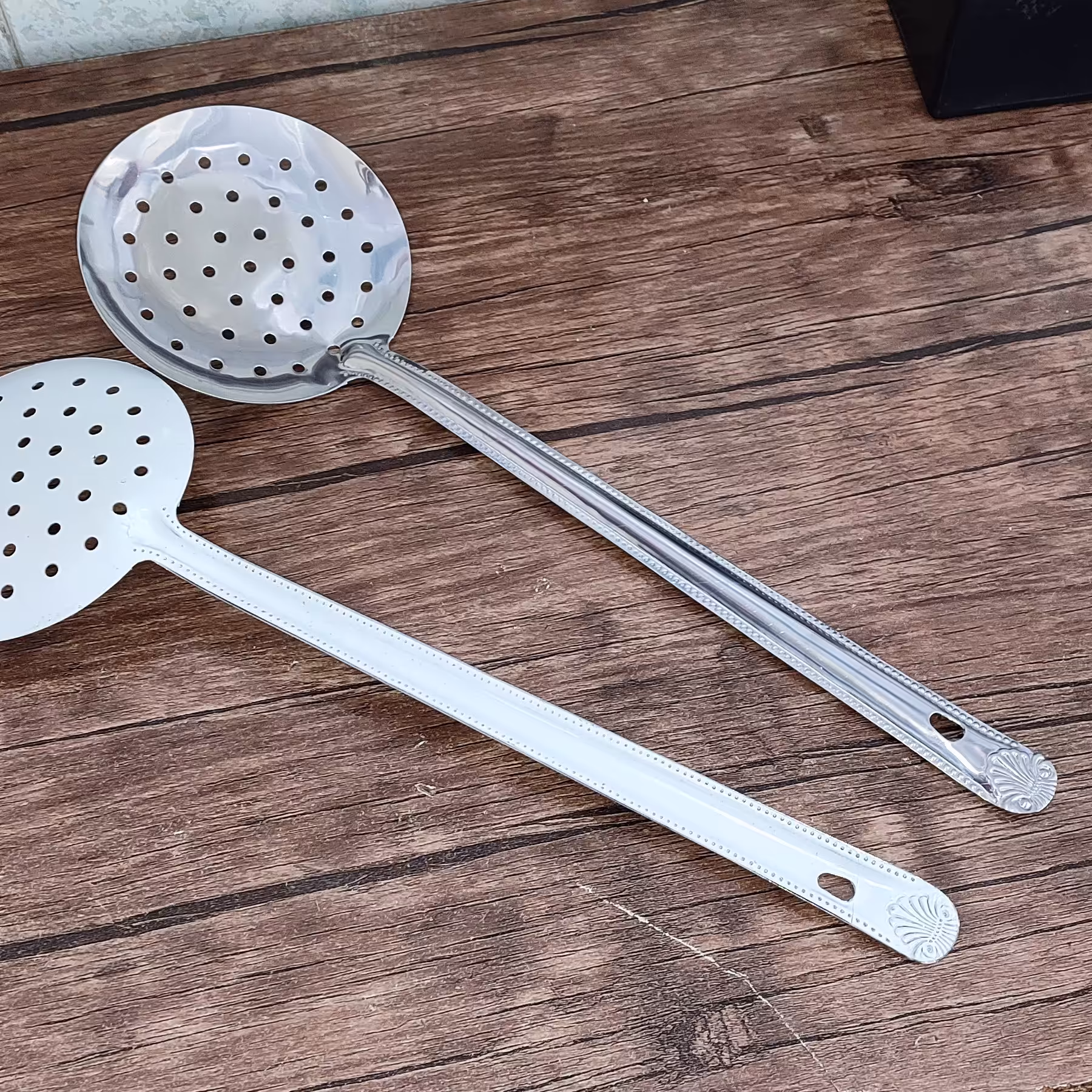 کفگیر سوراخ دار بزرگ _ فروشگاه شیک هوم 