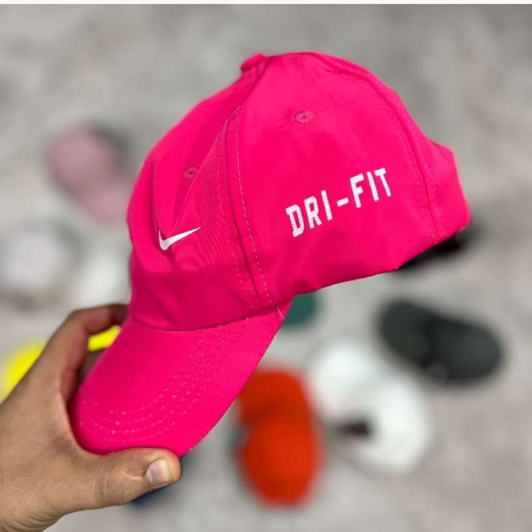 کلاه NIKE SPORT جنس درجه یک رنگ سرخابی کاراکو اسپرت
