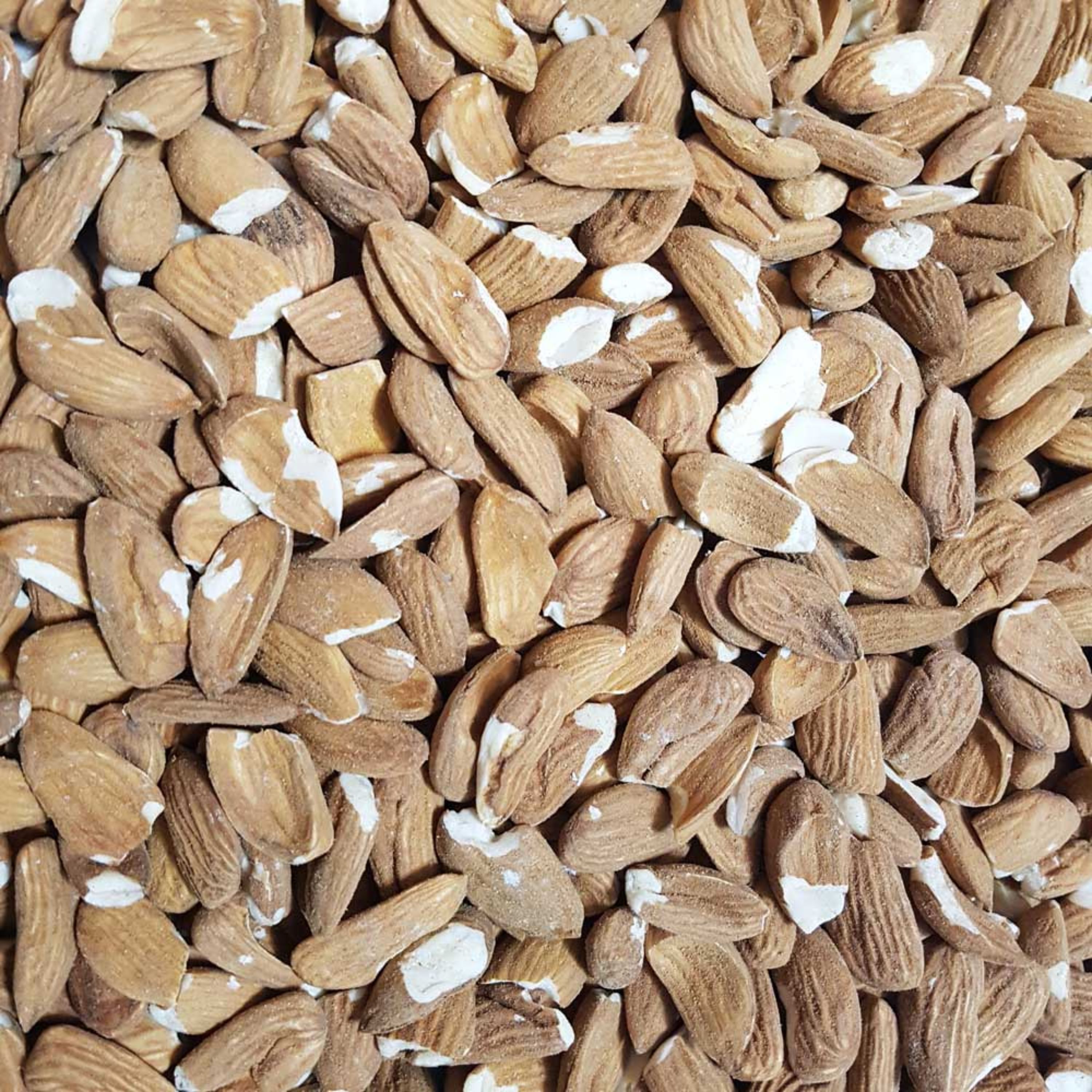 مغز بادام مامایی سرزده (500 گرمی)
