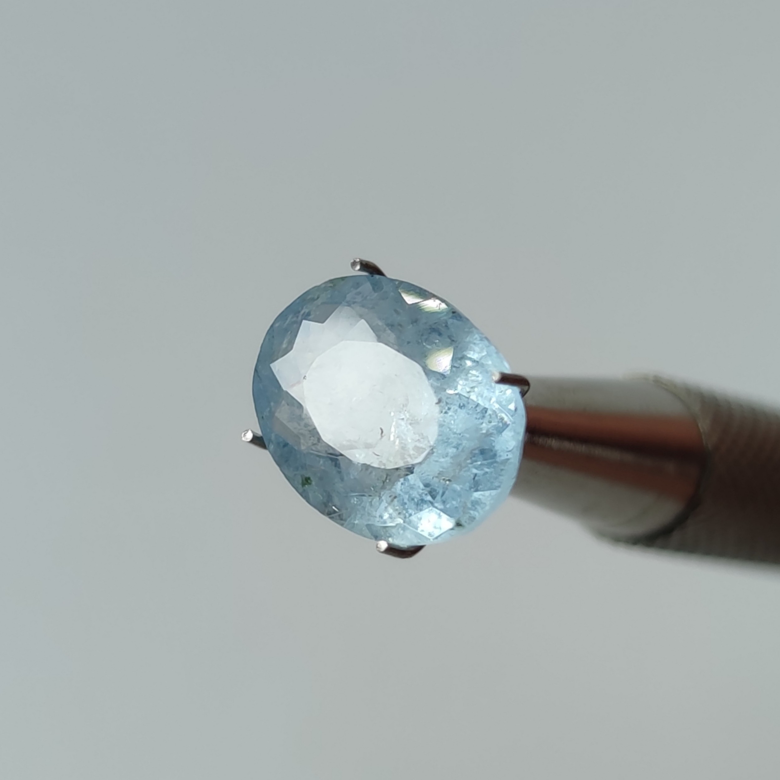نگین سنگ آکوامارین معدنی (کریستالی و شفاف)