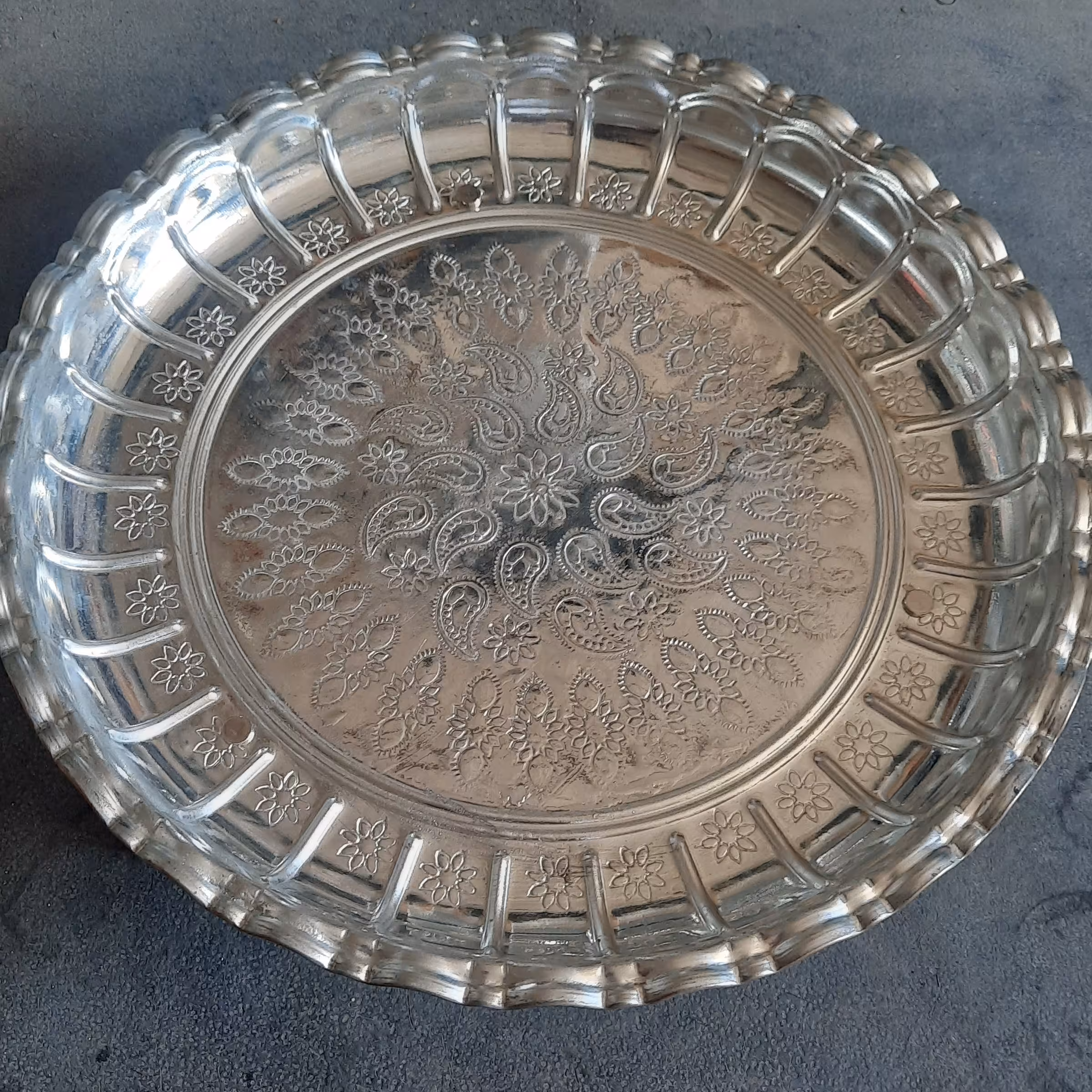 شیرینی خوری سه پایه 