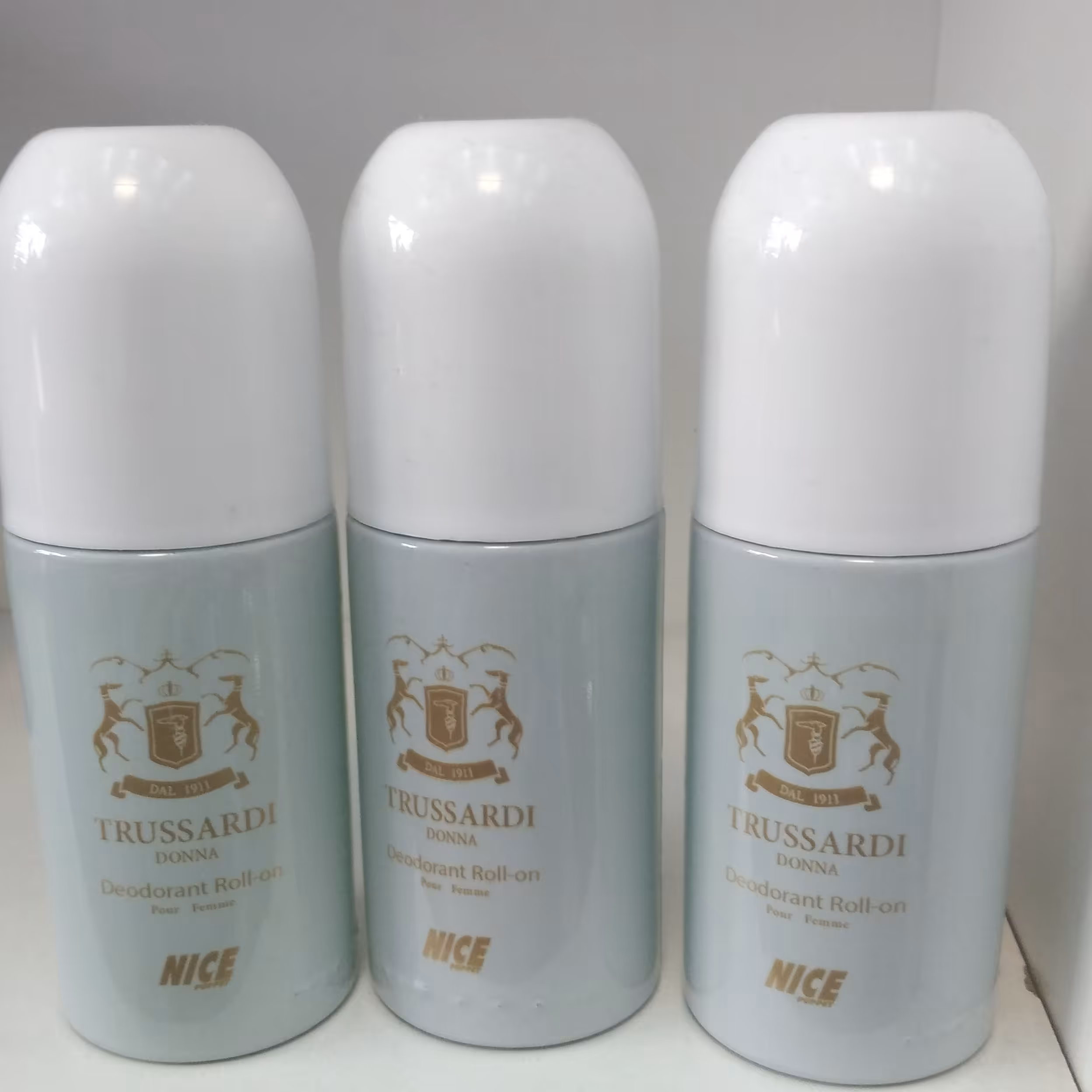 رول ضد تعریق زنانه نایس پاپت مدل Trussardi حجم 60 میلی لیتر