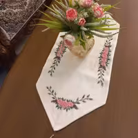 رانر گلدوزی شده با دست طرح بهاره