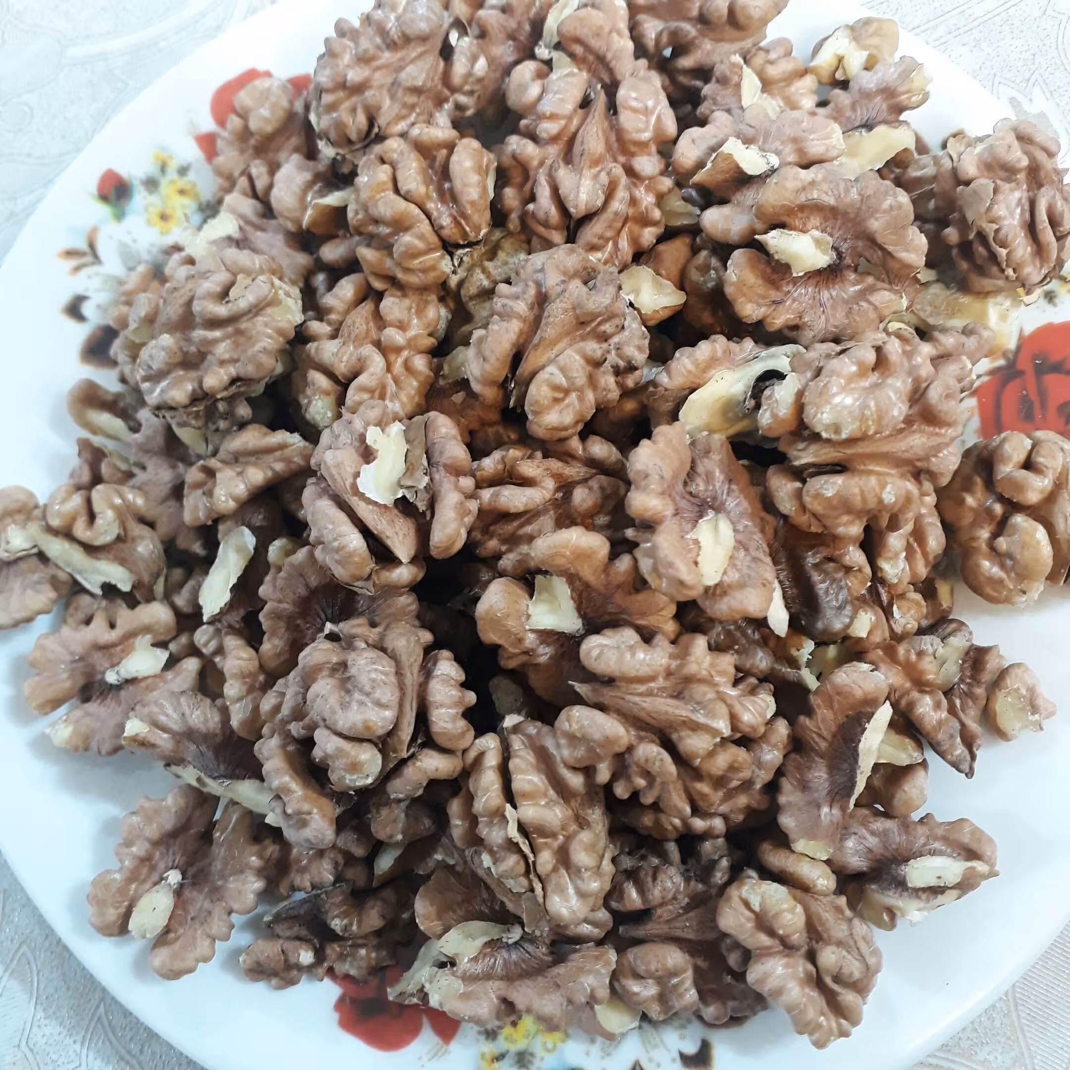 مغز  گردو اقتصادی(یک کیلویی)