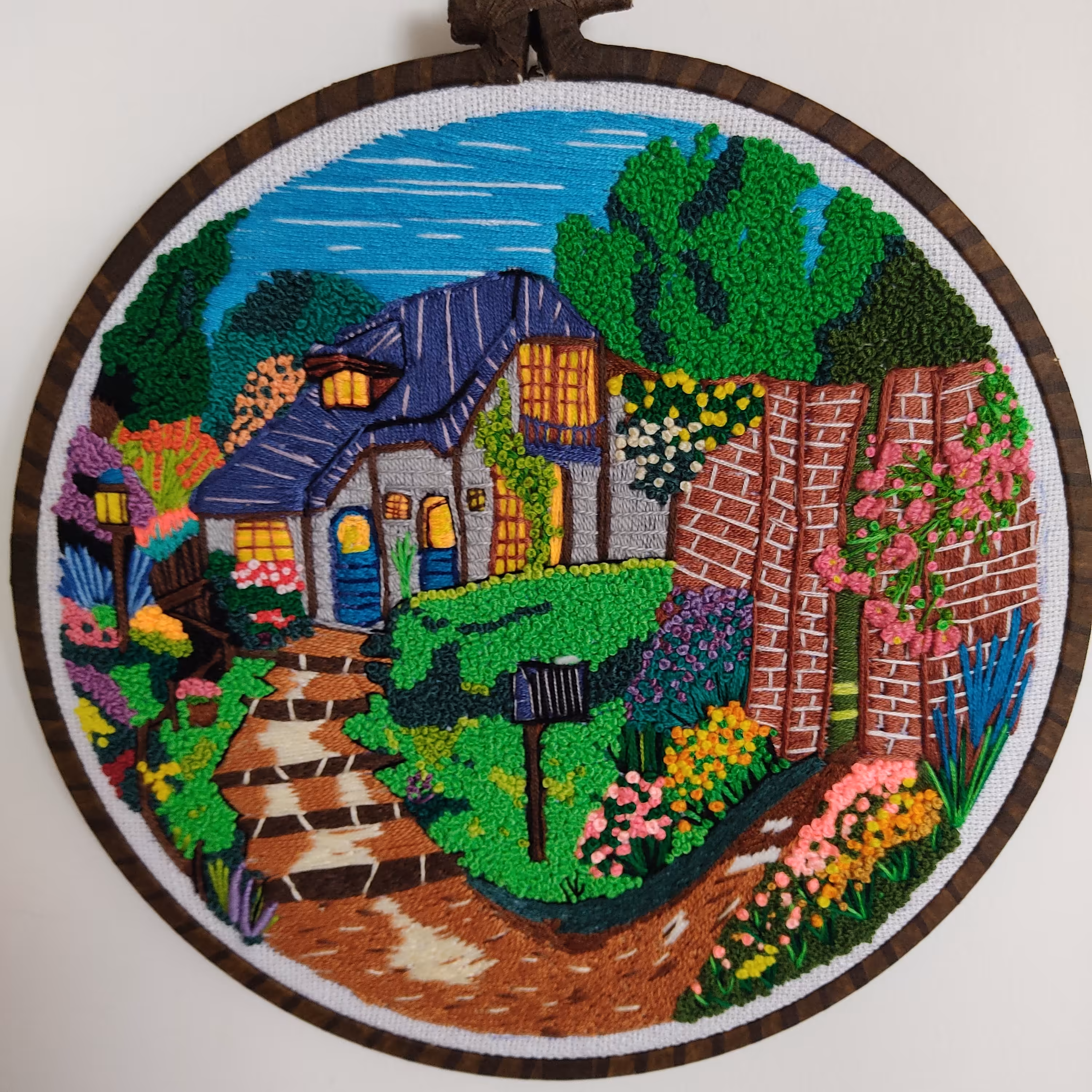 تابلو گلدوزی شده با دست با بهترین متریال وپارچه در سایز 24