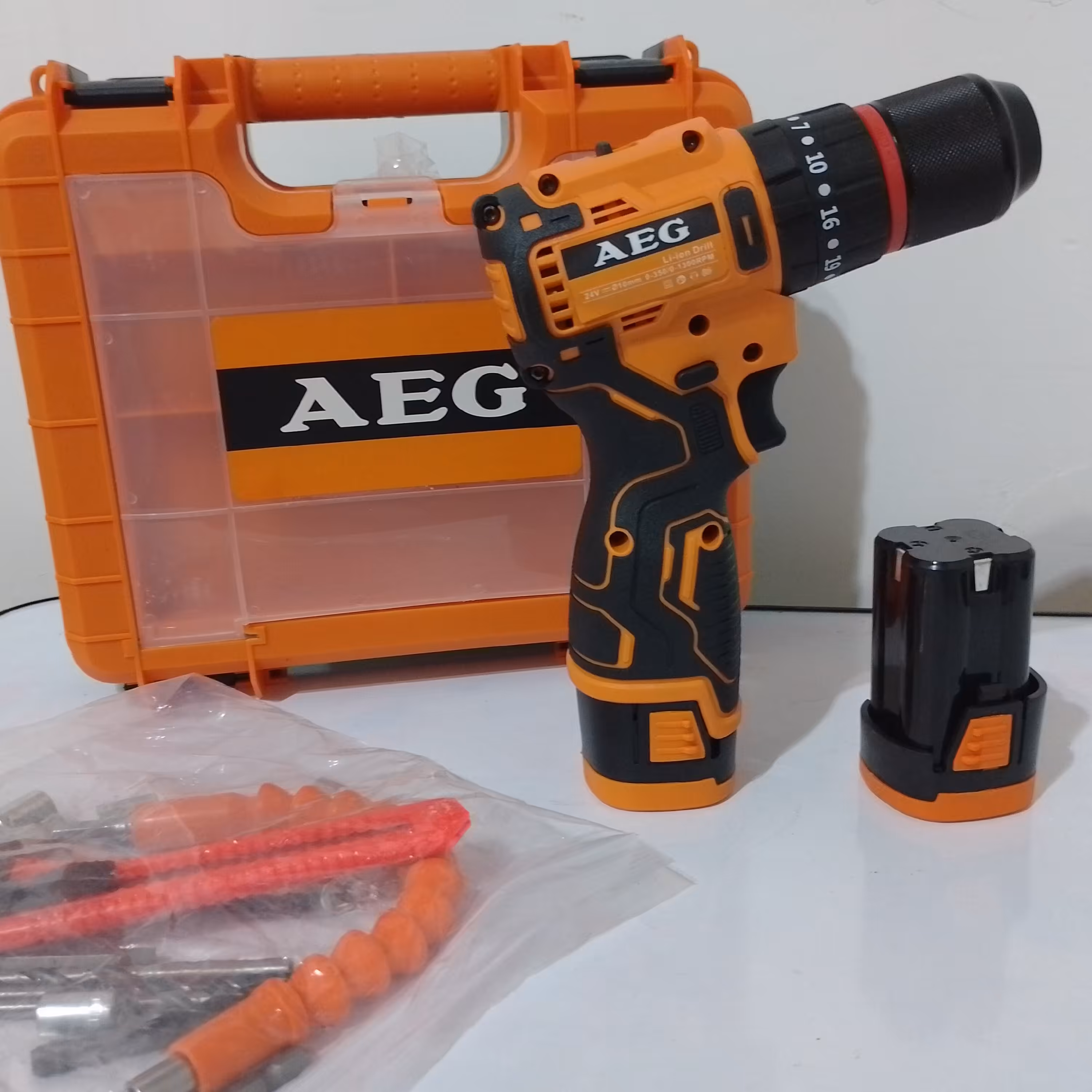 دریل شارژی 24ولت براشلس AEG