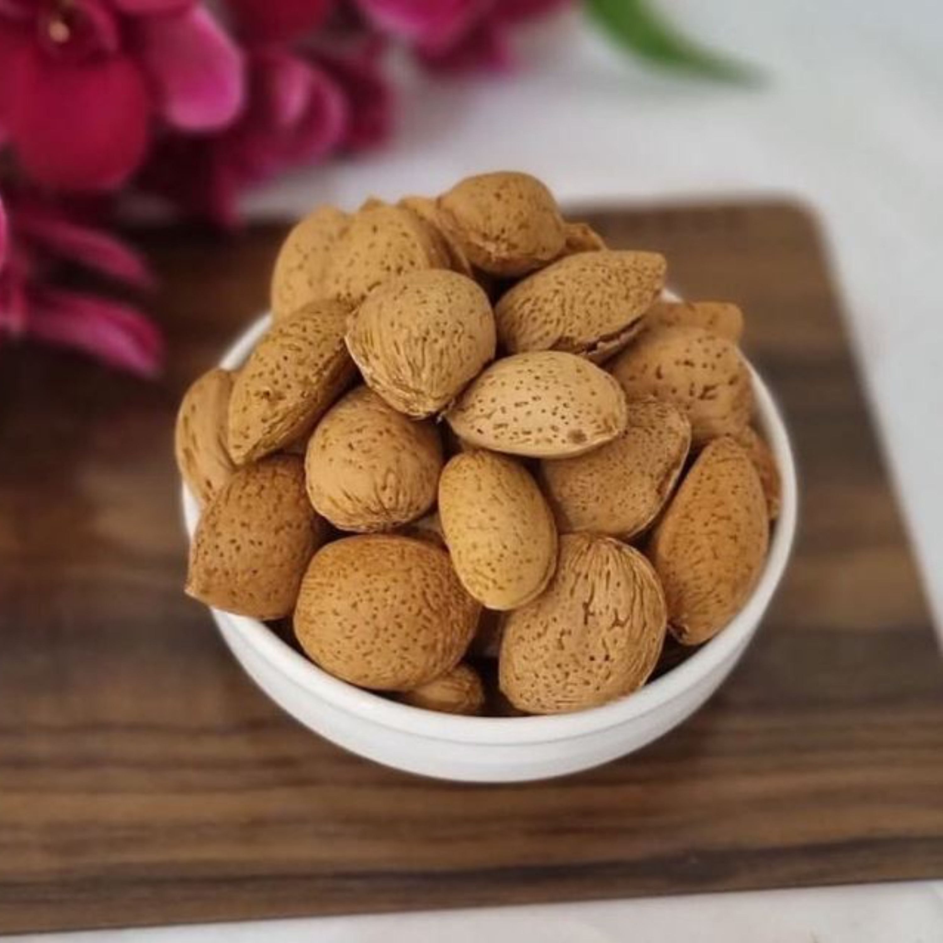 بادام کاغذی درجه یک محلی یک کیلویی