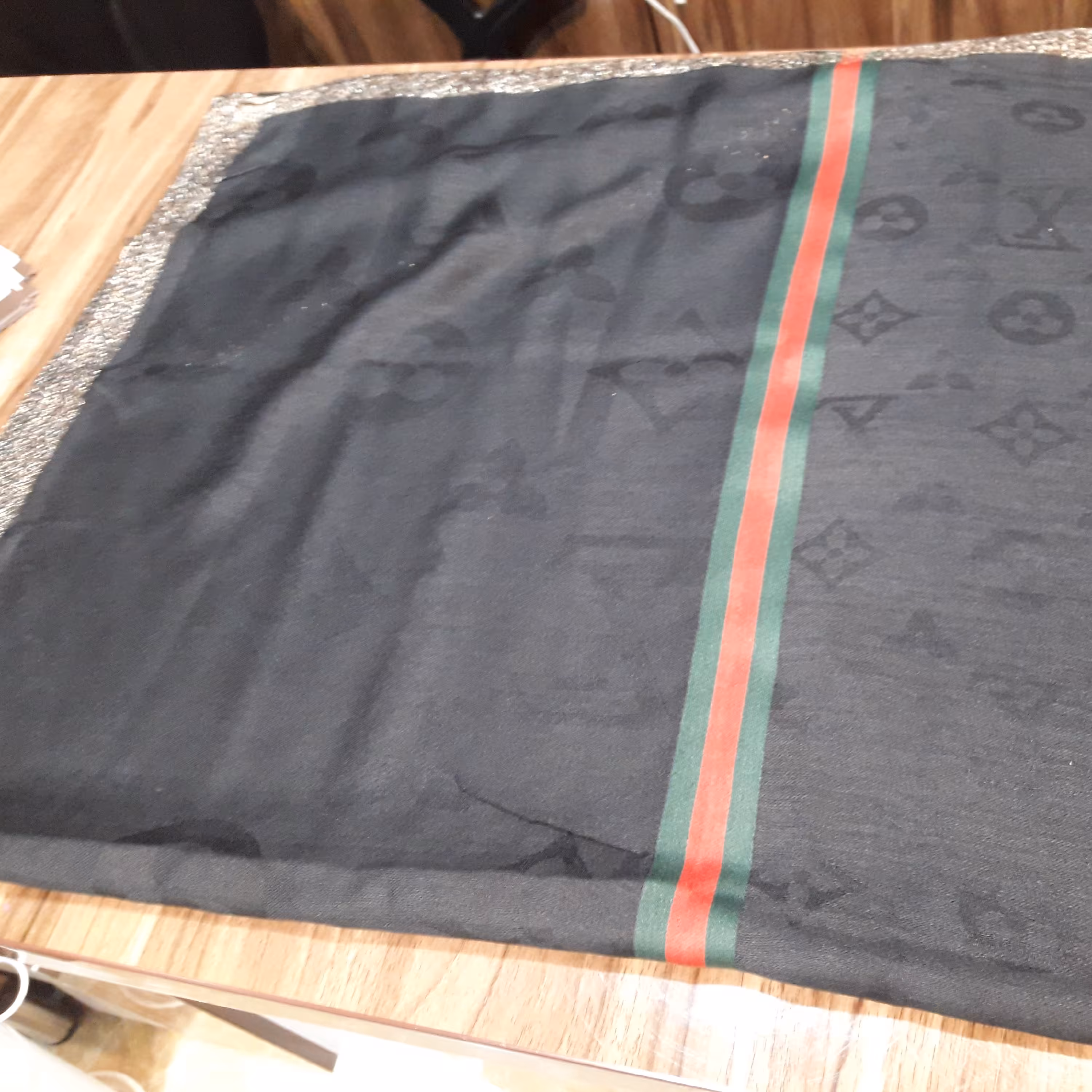 شال ال وی مجلسی