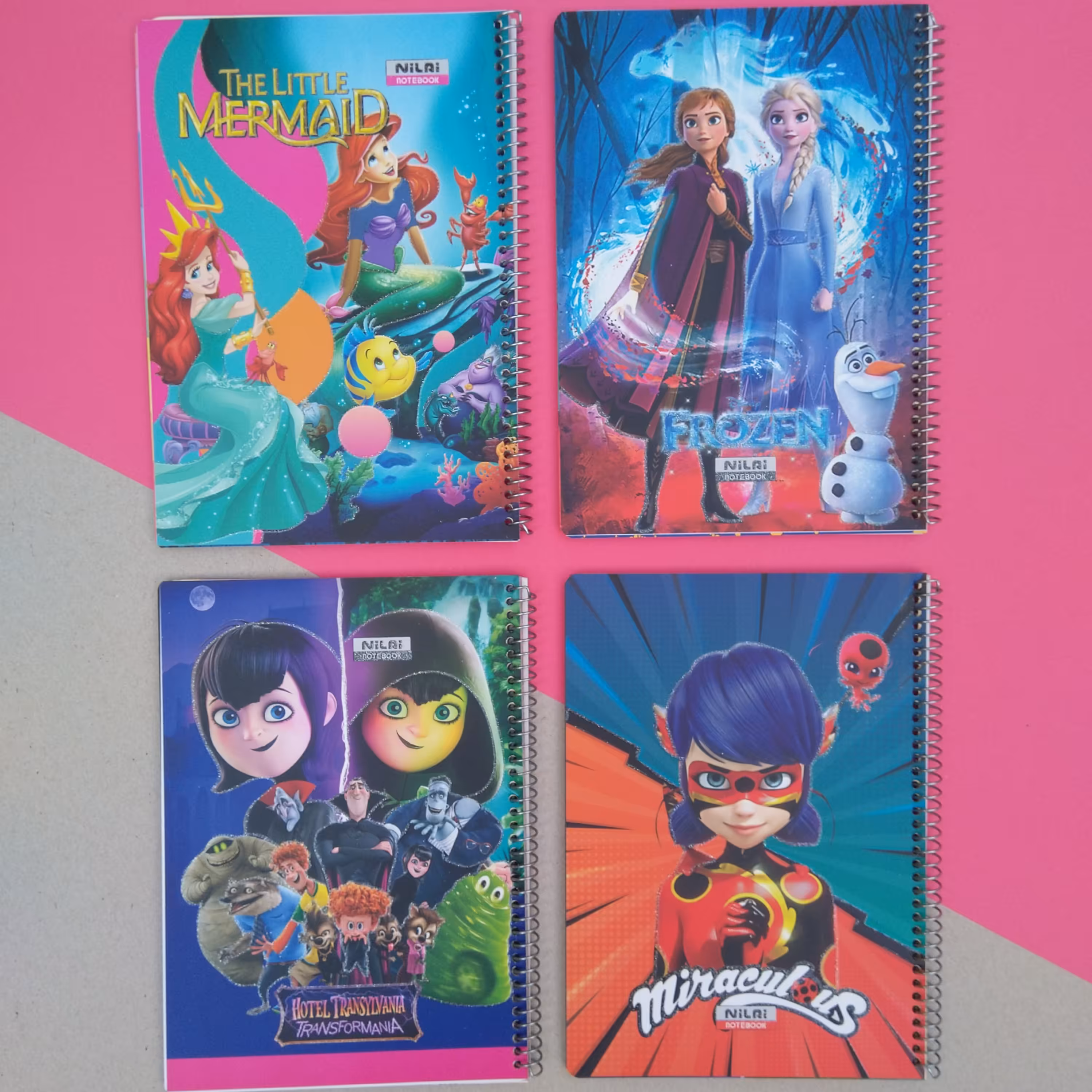 دفتر حاشیه دار نیلای