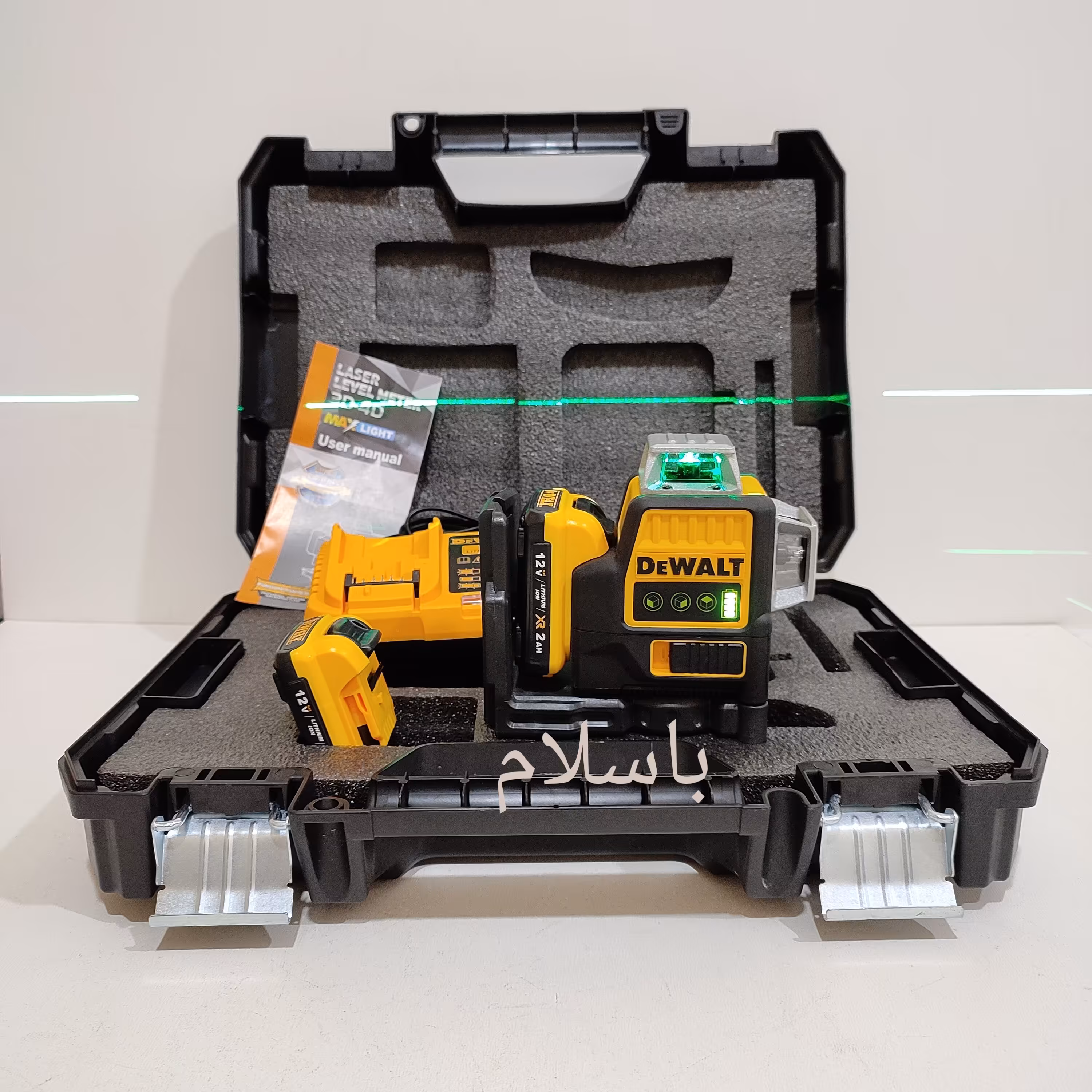 تراز لیزر ی شارژی نور سبز دیوالت جعبه بزرگ مدل Dewalt Laser level 12v