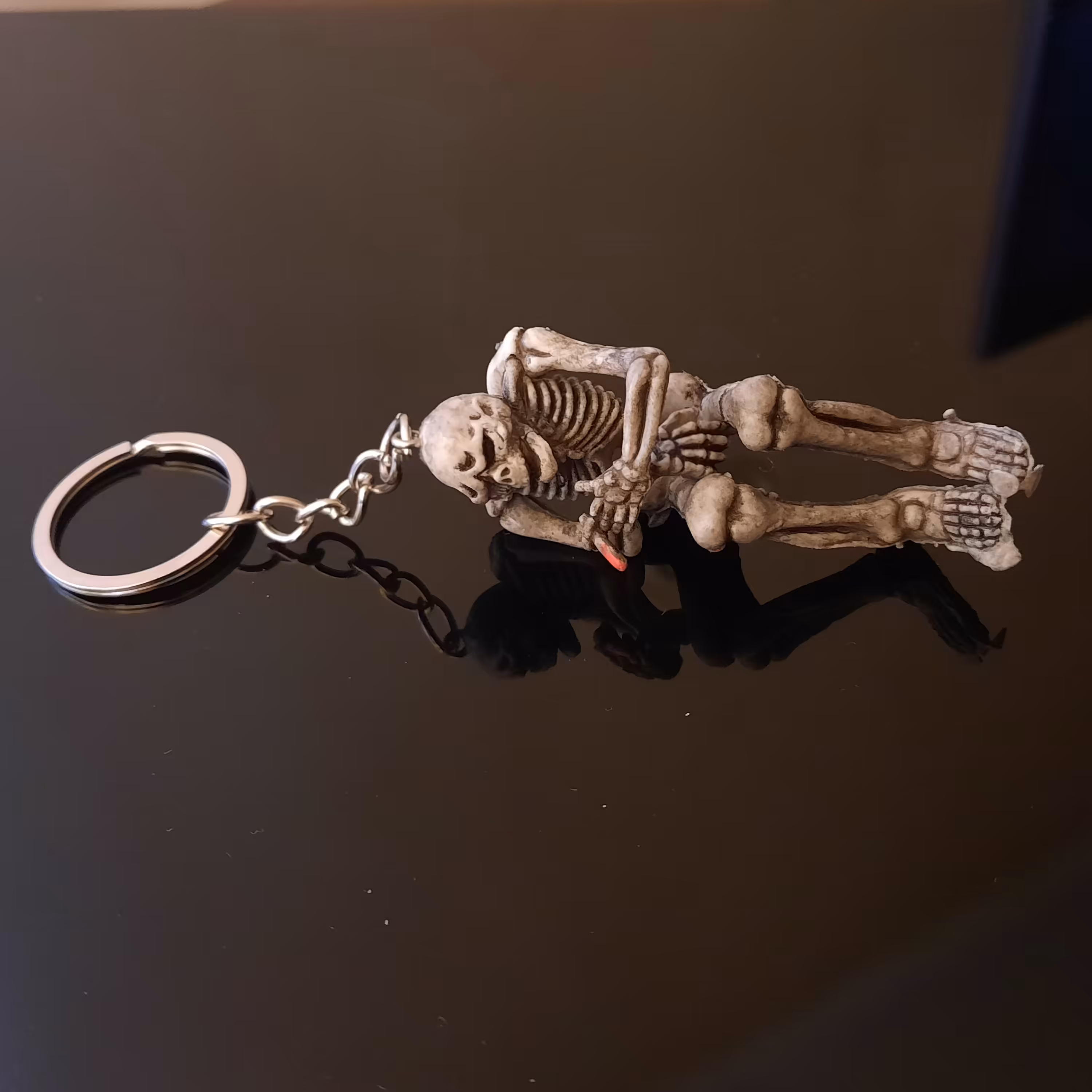 جا کلیدی طرح اسکلت سیگار کش