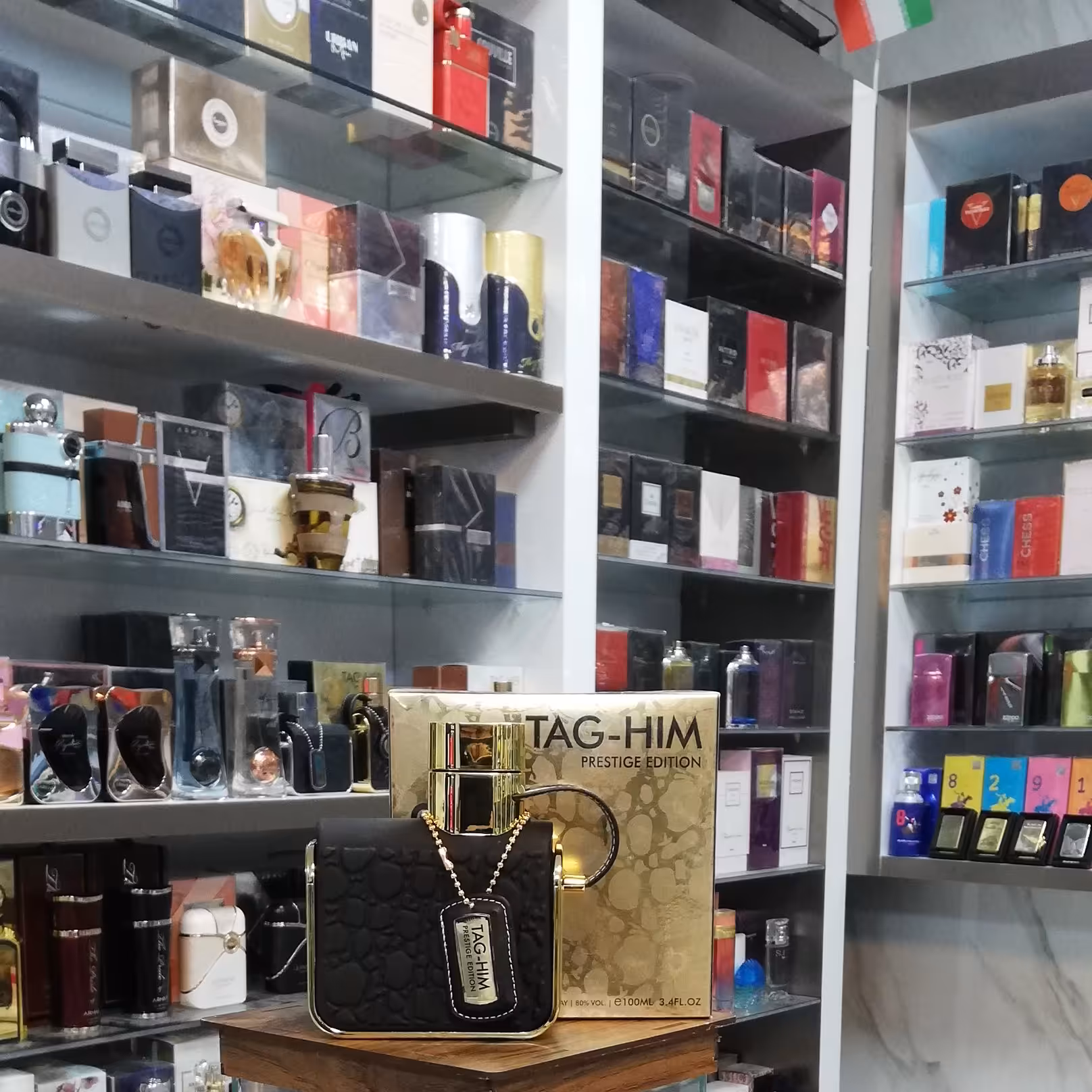 ARMAF - Tag-Him Prestige Edition  عطر ادکلن 
آرماف تگ هیم پرستیژ ادیشن مردانه 