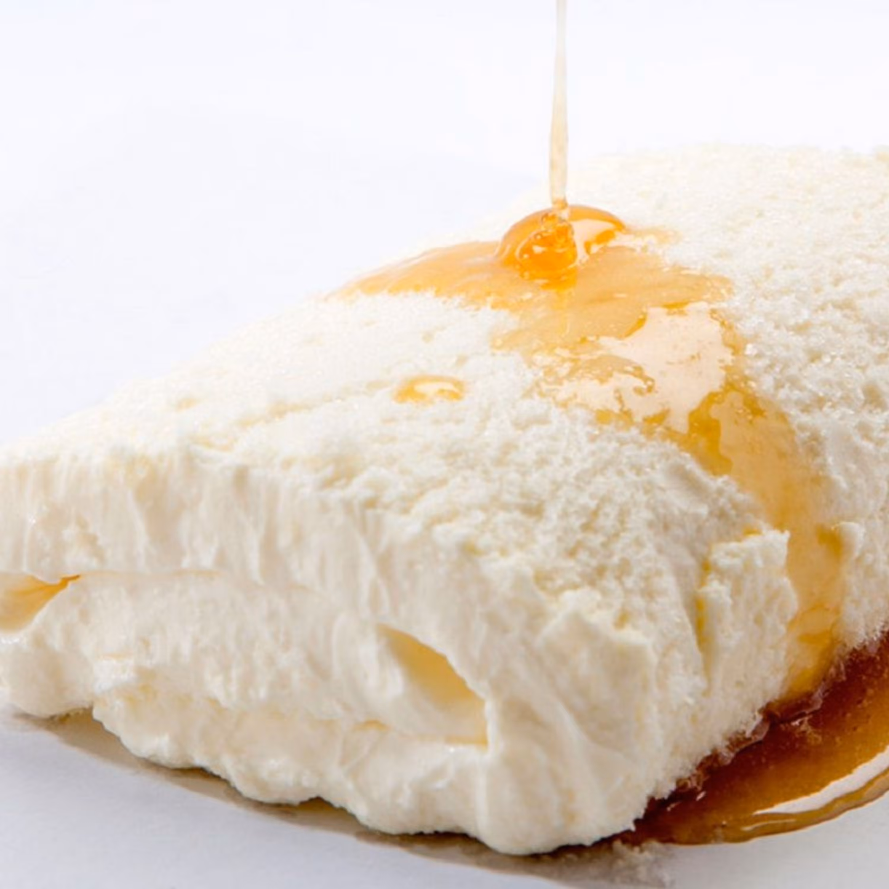 سرشیر گاومیش(عسل فروشی بهاره سبلان سرعین)