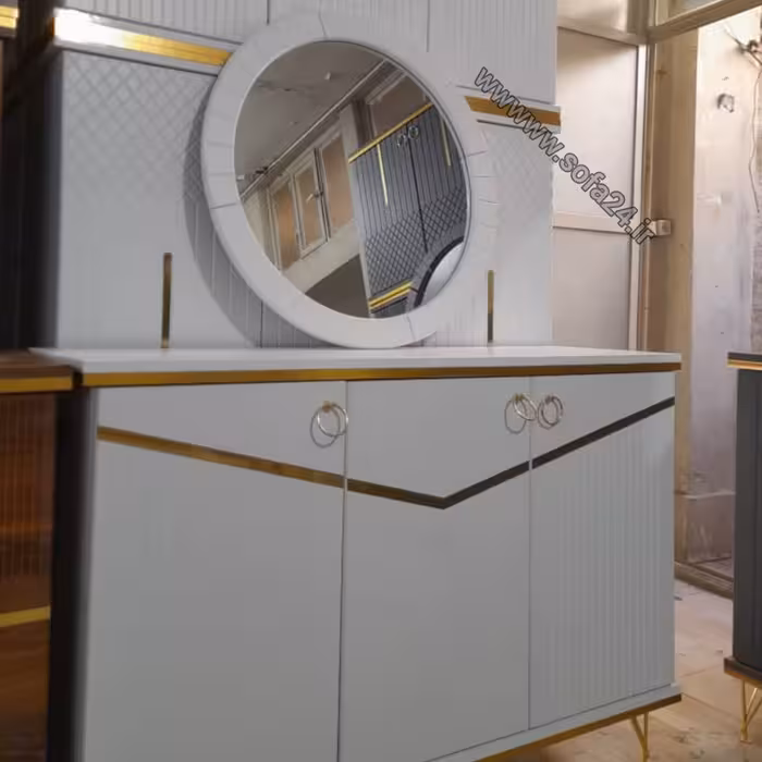 میزکنسول با آیینه کد 105 صفحه دوبل درب ام دی اف رنگ بندی دارد(ارسال با باربری و پس کرایه میباشد )