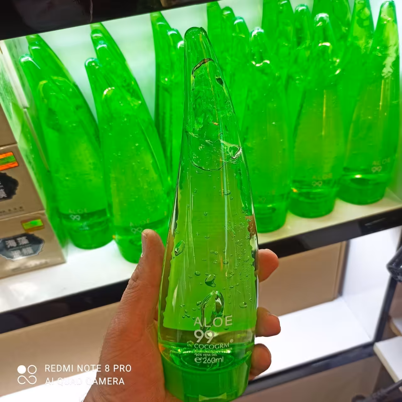 ژل آبرسان وضدچروک پوست آلوئه ورا 99٪