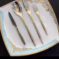 سرویس قاشق چنگال نیمه طلایی 6میل استیل نگیر 120پارچه دهانه اروپایی (جدید ترین طرح)