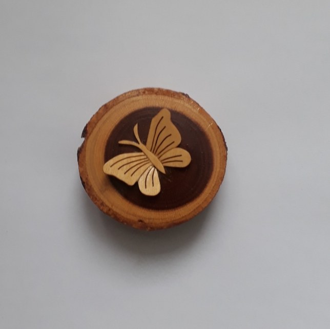 مگنت معرق کاری طرح پروانه