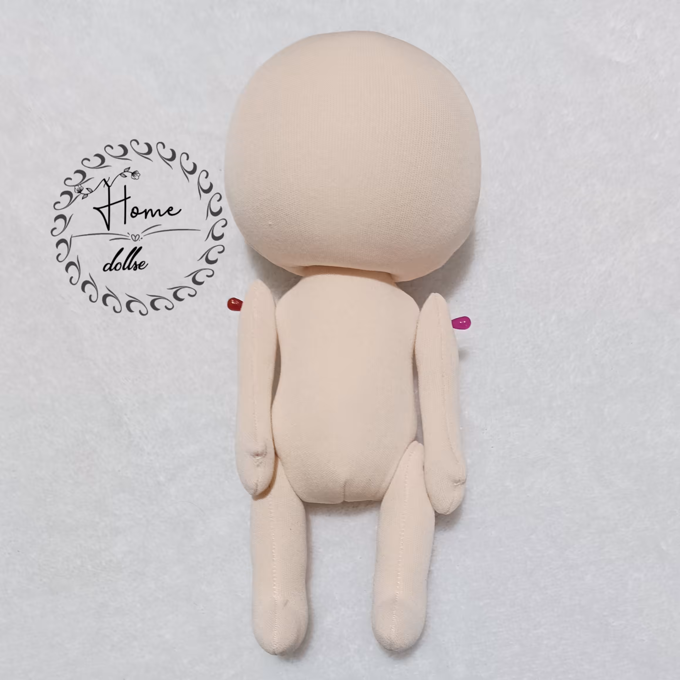 عروسک روسی سایز20سانتی سرچرخشی دست و پا متحرک (پس کرایه)