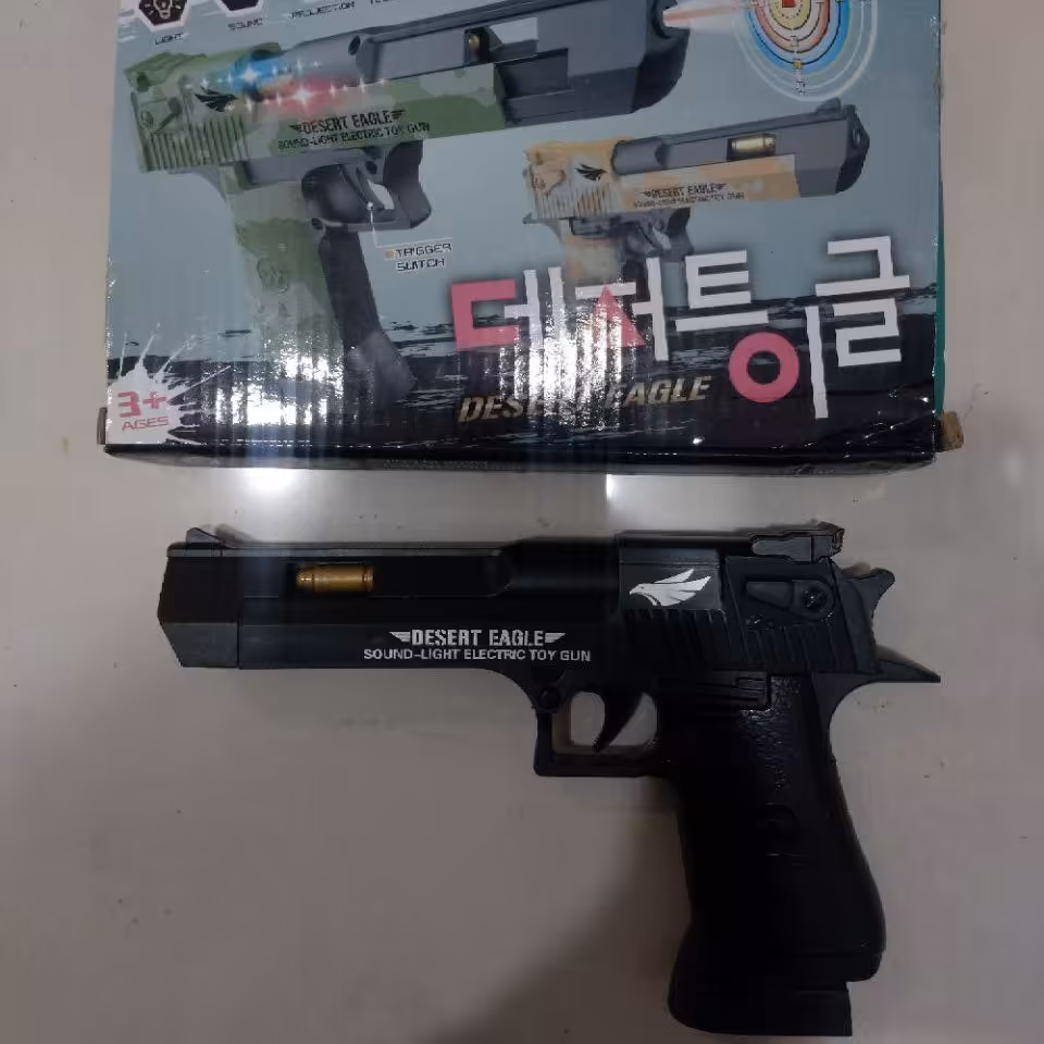 تفنگ و کلت طرح فلز باطری خور 