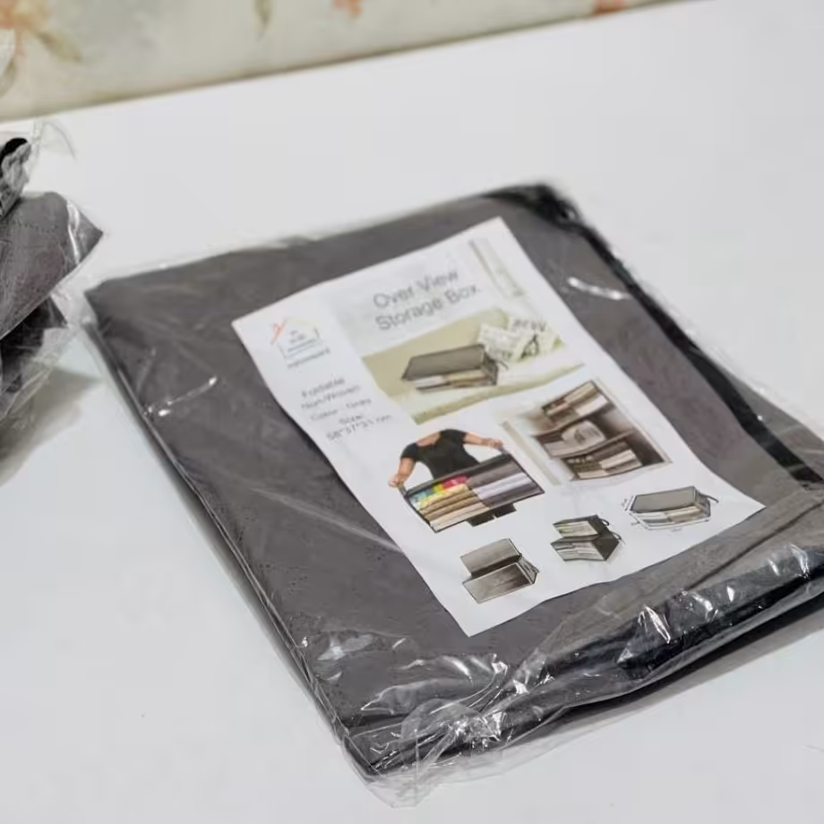 بقچه پنجره سایز 37 در 58 در 31 دارای رنگبندی از جنس پارچه و پلاستیک