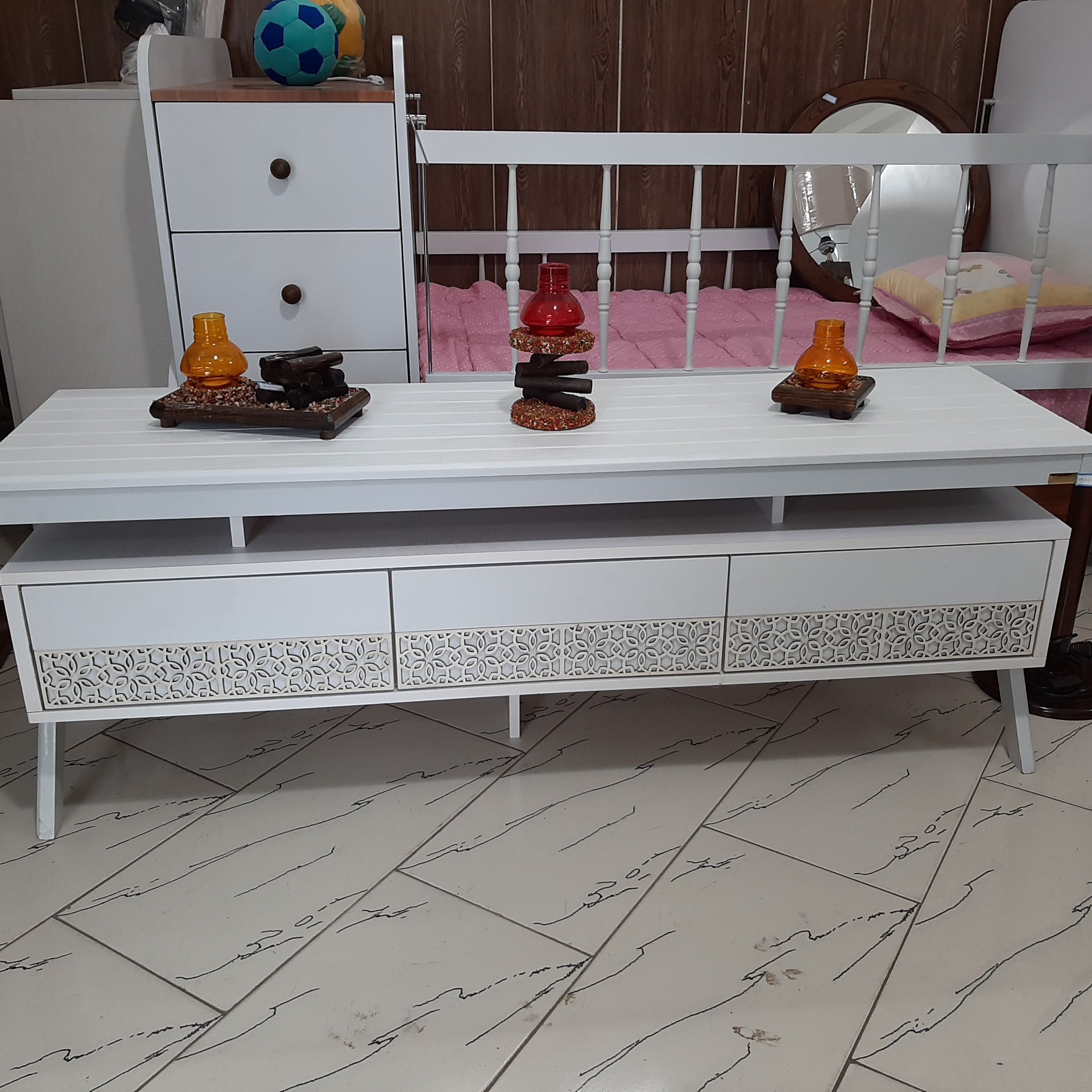 میز تلویزیون