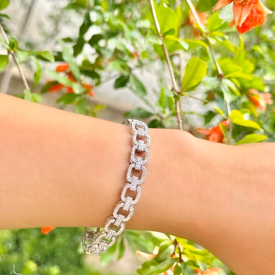 دستبند فول نگین جذاب و خاص