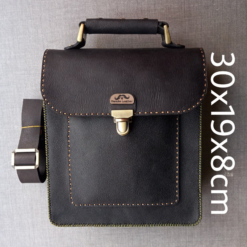 کیف رودوشی  چرم طبیعی  مردانه با ابعاد 30x22x8cm