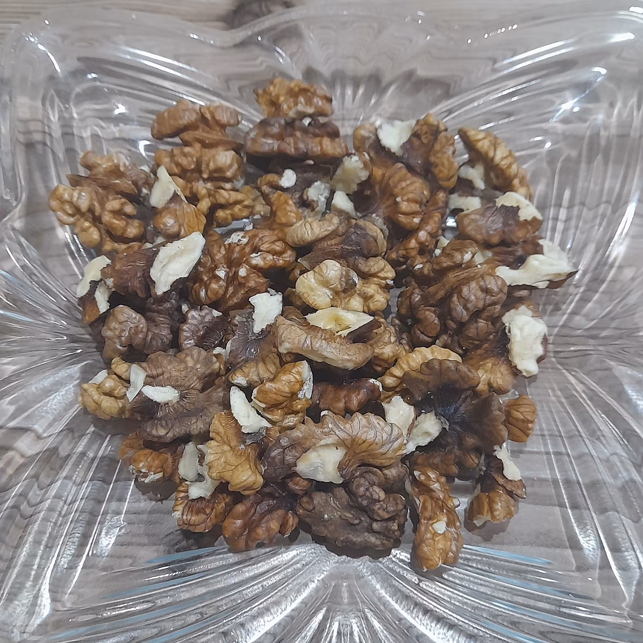 مغز گردو خرمایی (1000 گرم)