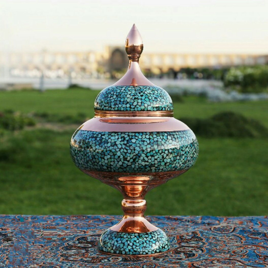 شکلات خوری فیروزه کوبی