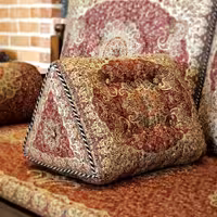 پشتی ترمه لمه مثلثی طرح شاه نشین رنگ قرمز (یک جفت)