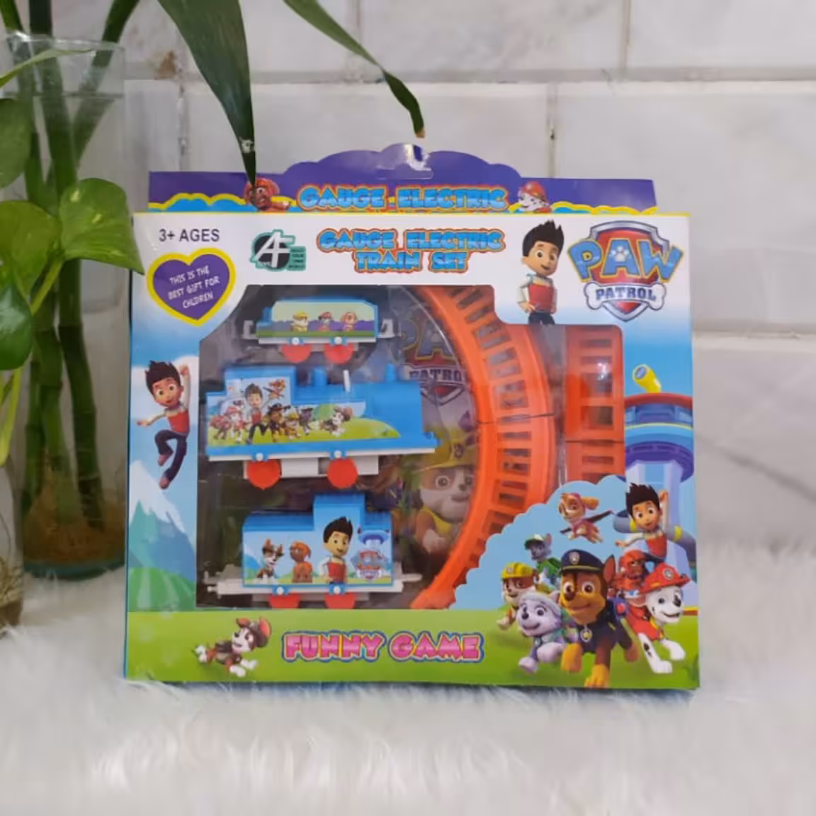 اسباب بازی قطار  شخصیتی باتری خور