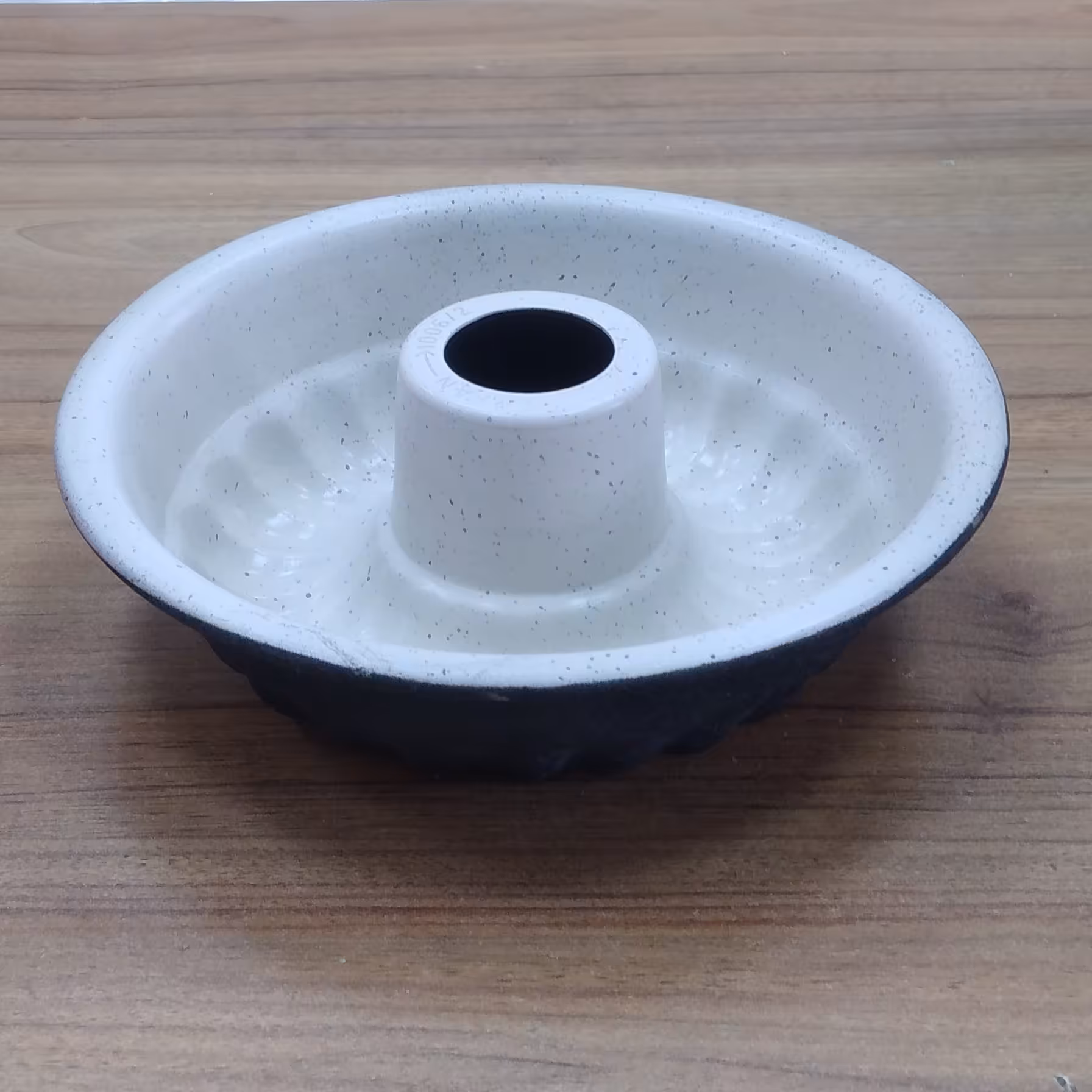 قالب کیک شیفون دار گرانیت