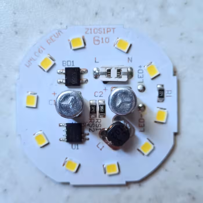 چیپ ال ای دی 10 وات ماژول دی او بی لامپی 220 ولت مستقیم رنگ سفید مهتابی مناسب جهت تعمیر لامپ  chip  dob 10w 220v  