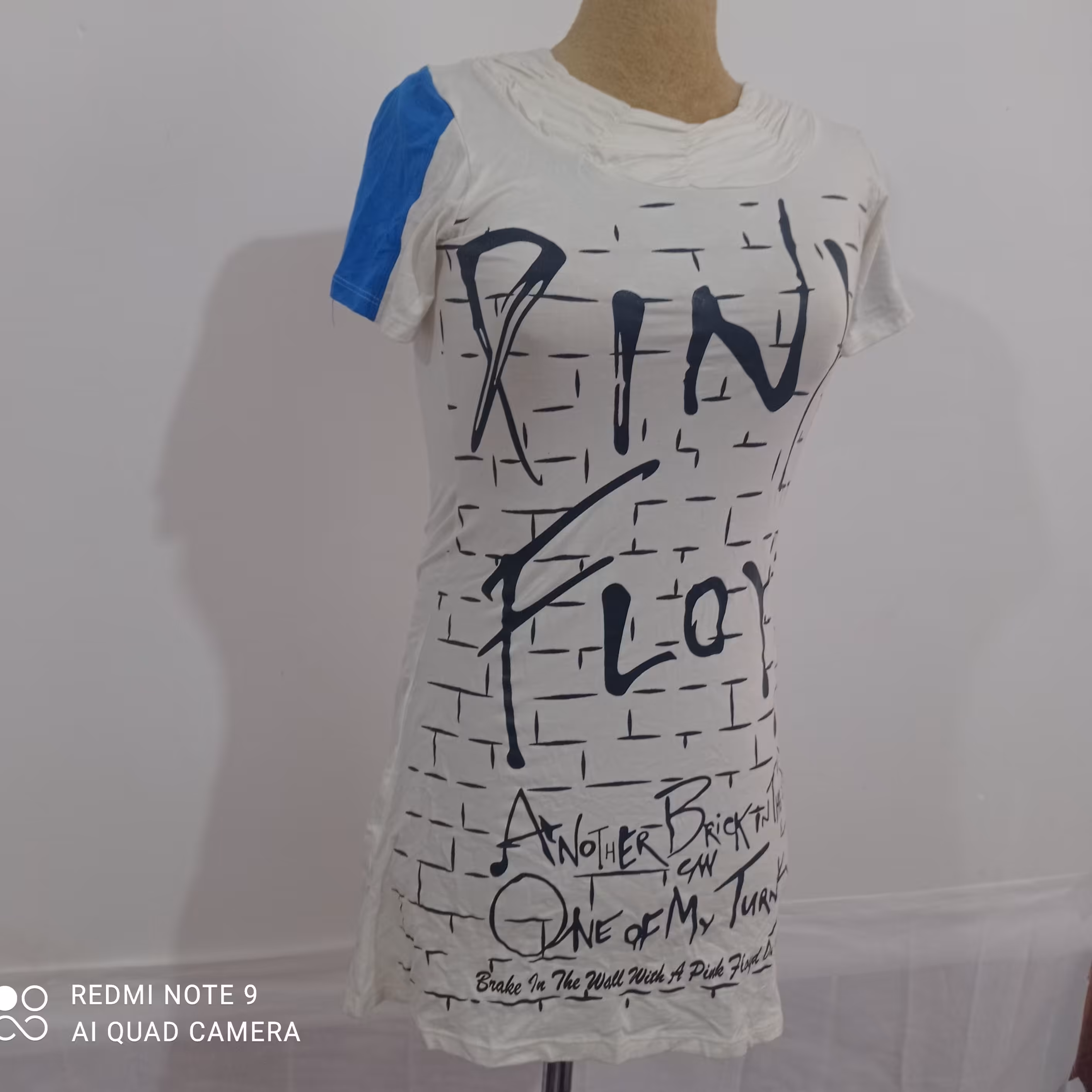 تاپ تیشرت زنانه دخترانه مدل اختر با آستین 17سانتی بلندی 79و پهنای روی سینه 37و پایین کار 520تک سایز و تک رنگ 