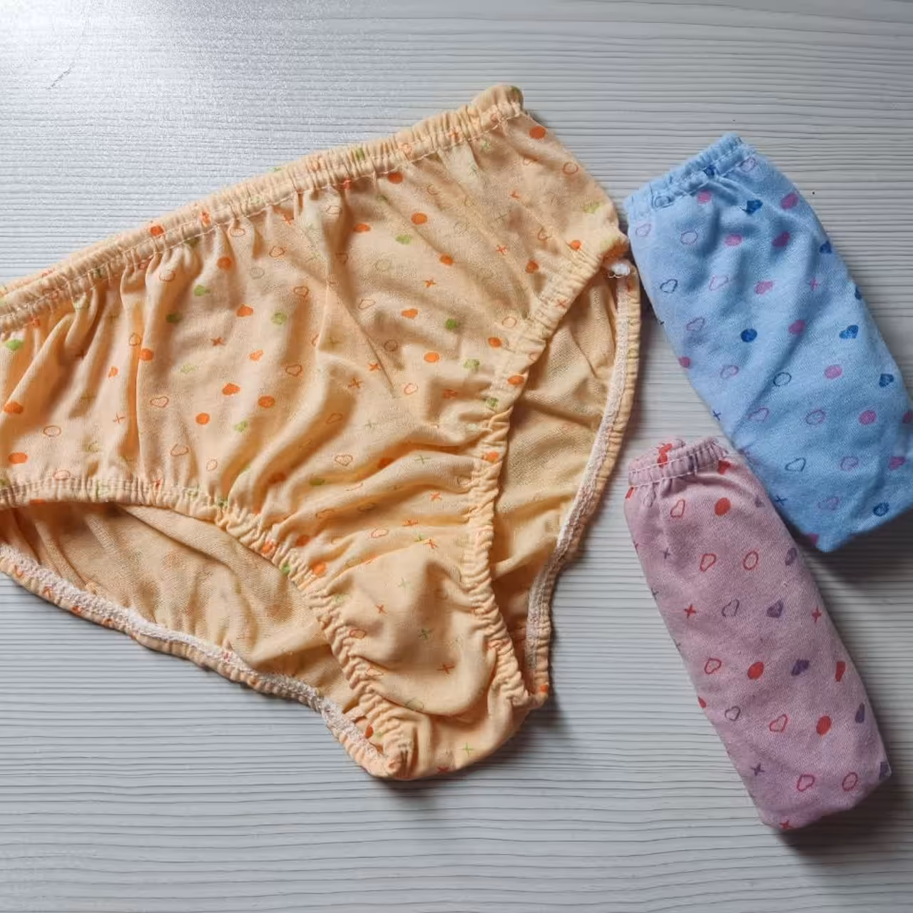 شورت نخی زنانه