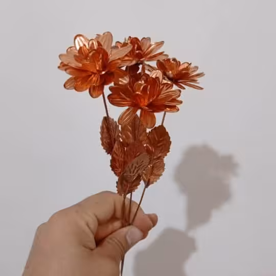 گل مسی به صورت تک شاخه ای