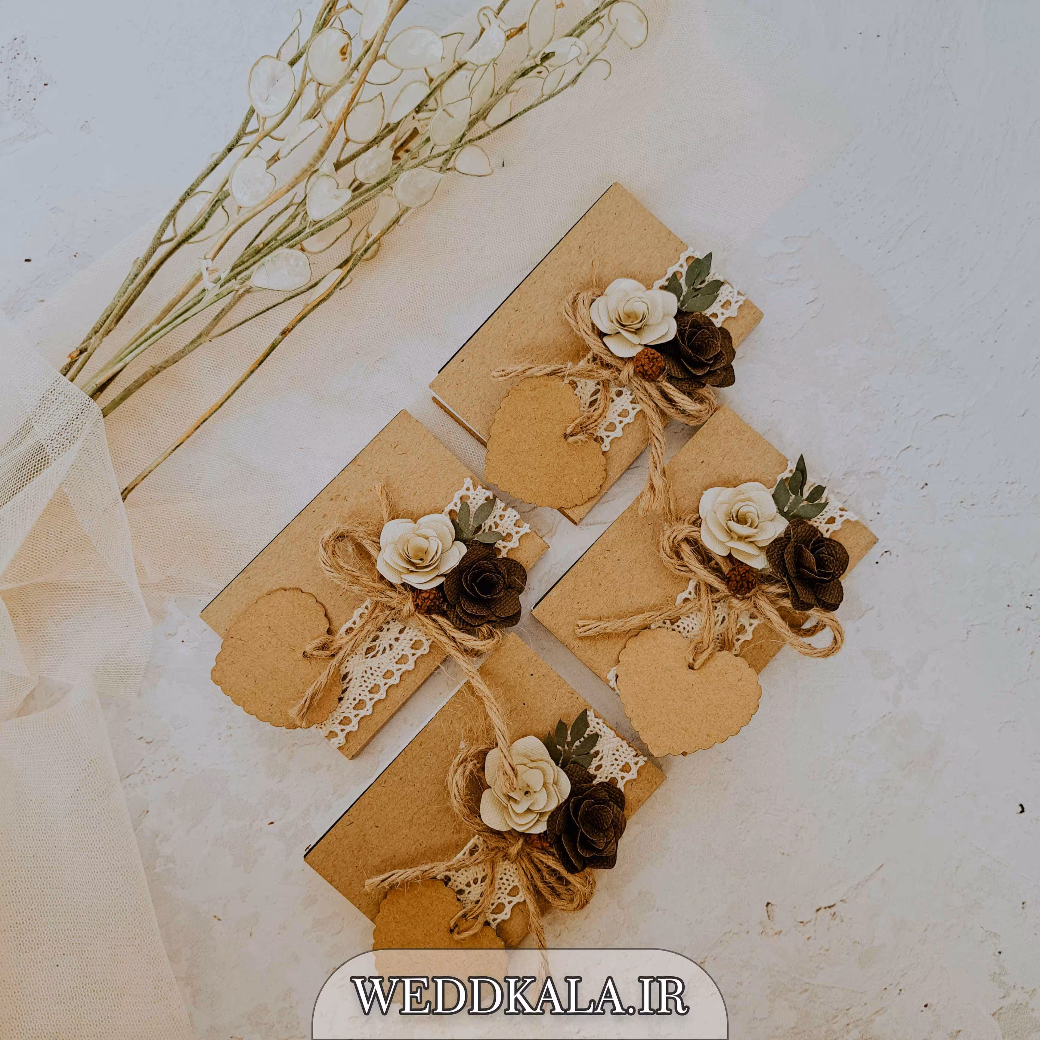 بسته 12 عددی گیفت قرآن با گل کاغذی کد G0042