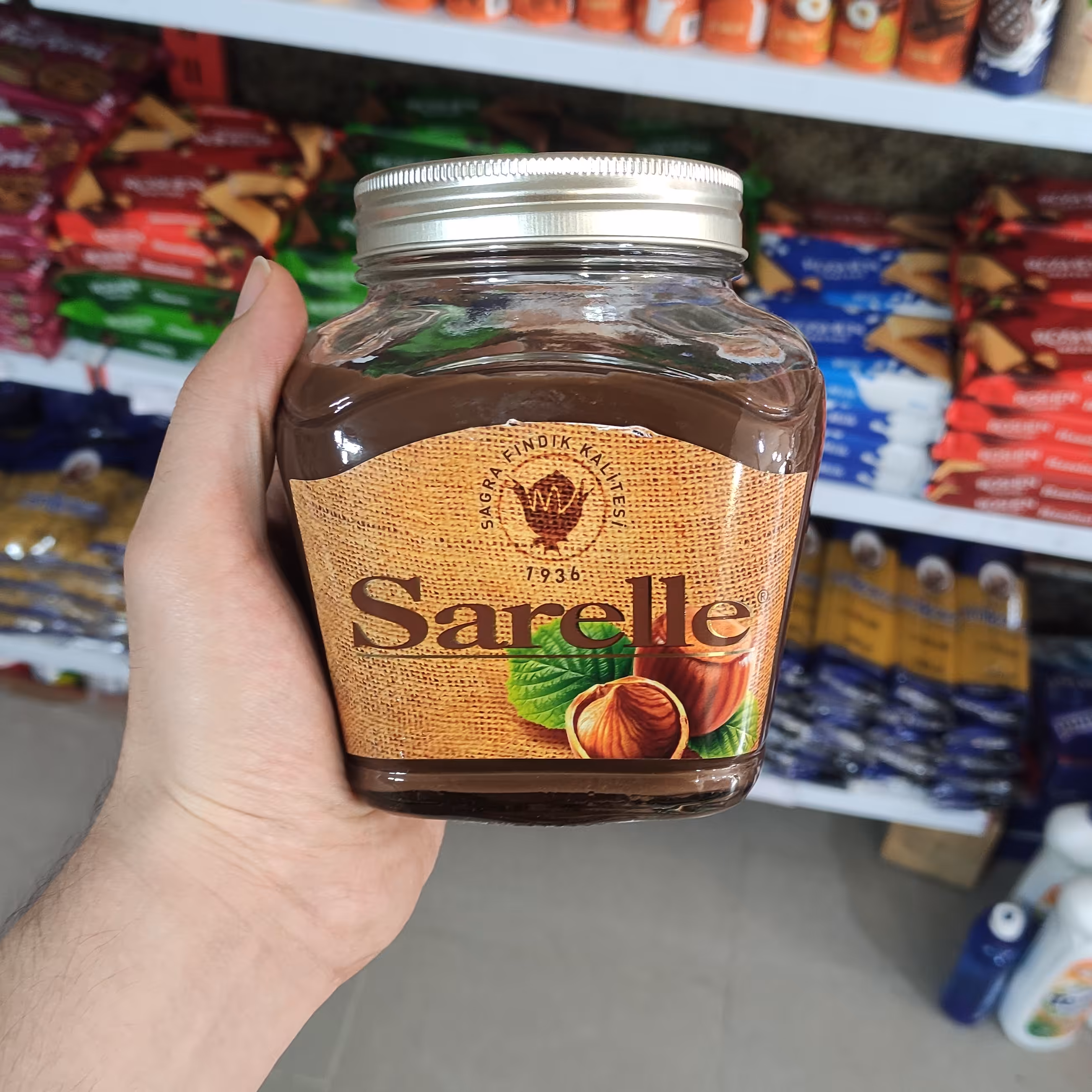 شکلات صبحانه سارلا 700 گرمی محصول کشور ترکیه با تاریخ انقضای بالا