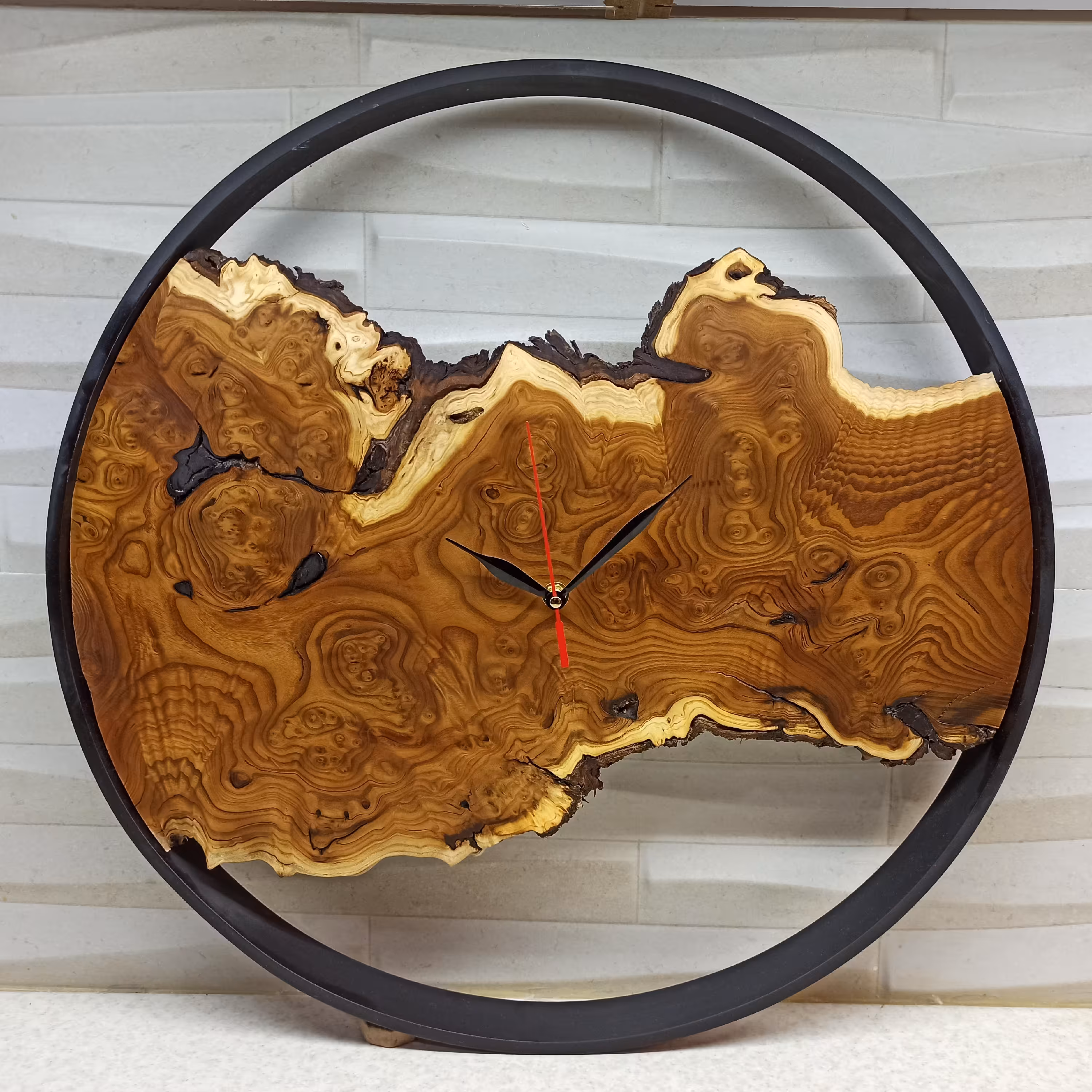 ساعت دیواری چوبی مدل روستیک کد 06