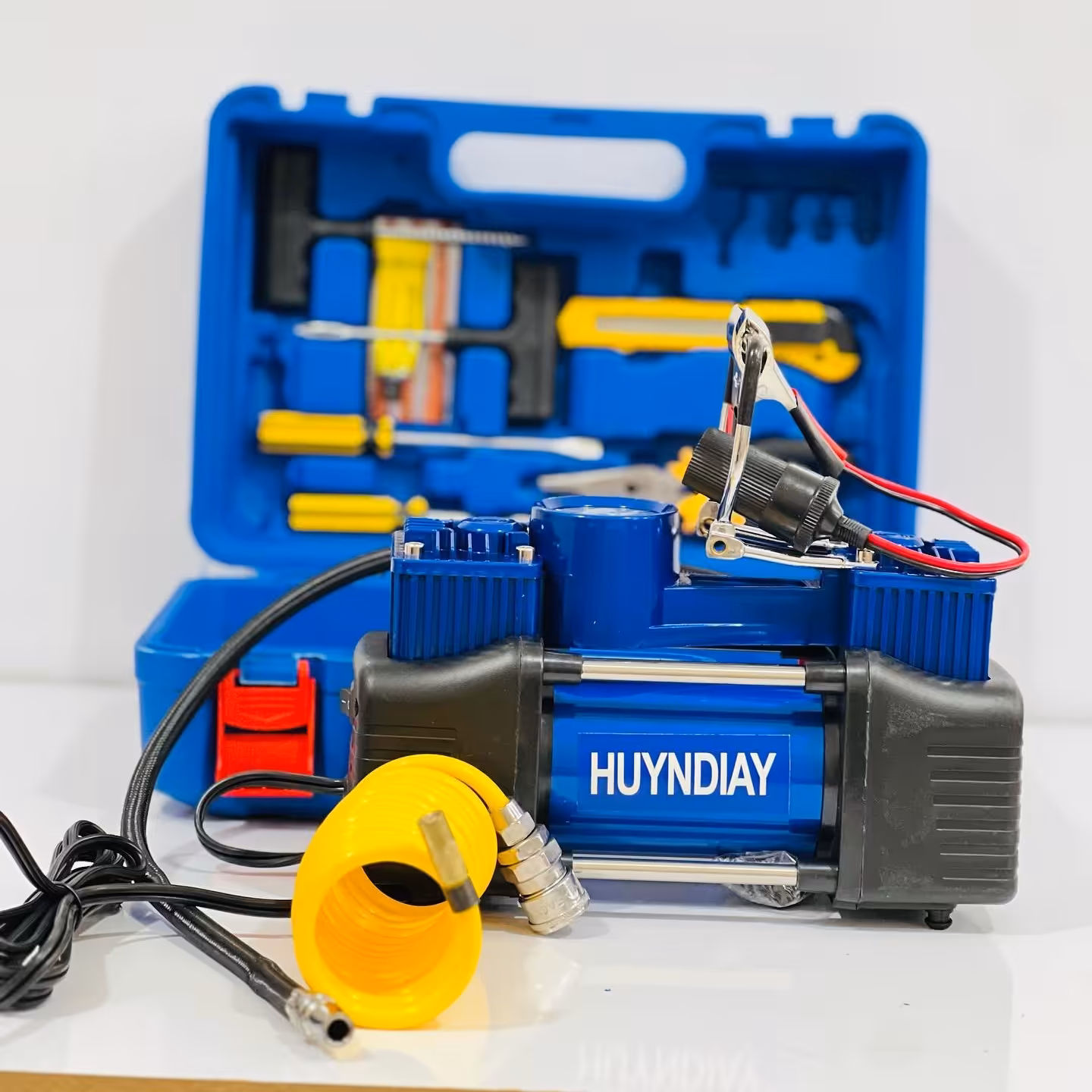 پمپ باد هیوندا
دو سیلندر
12 ولت
دارای فشار سنج
قدرت تا ماشین های نیمه سنگین
