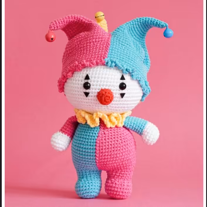 عروسک بافتنی دلقک،20 سانتی متر،بافتی تمیز و حرفه ای