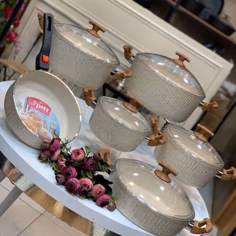 سرویس قابلمه 11 پارچه پی ام تی مدل السا کرم (پسکرایه)