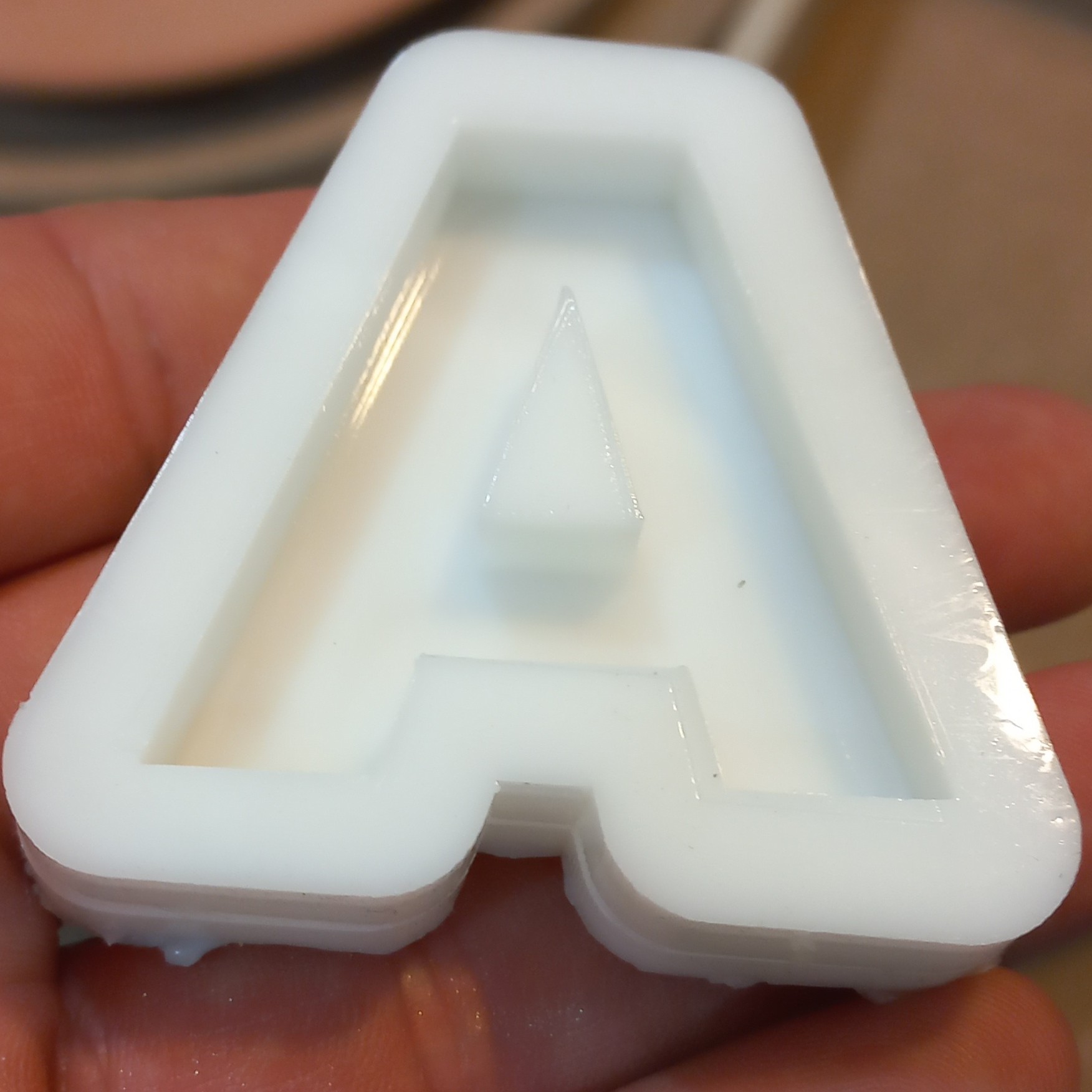 قالب سیلیکونی حرف A