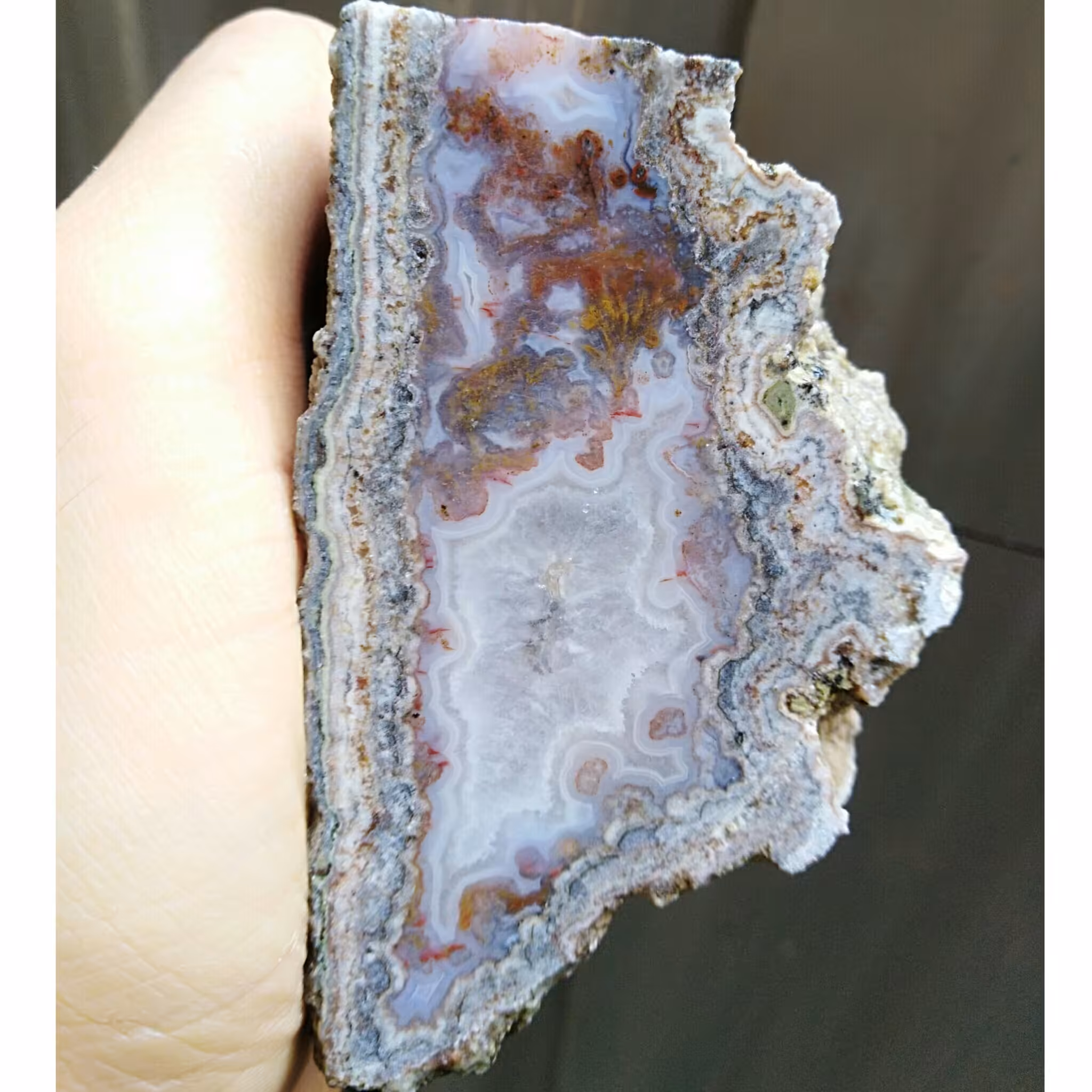 اسلایس سنگ راف عقیق سلیمانی و شجر بسیار زیبا شاهکار خلقت 100درصد طبیعی