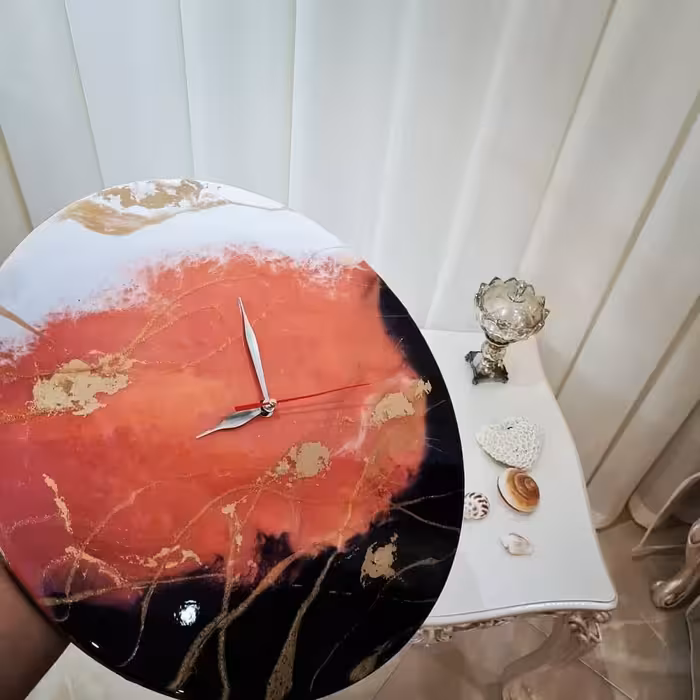 ساعت رزینی قطر 30 طرح سفید مشکی گلبهی با موتور اصلی ارامگرد