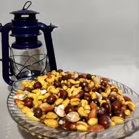 آجیل پنج مغز مخصوص عید نوروز